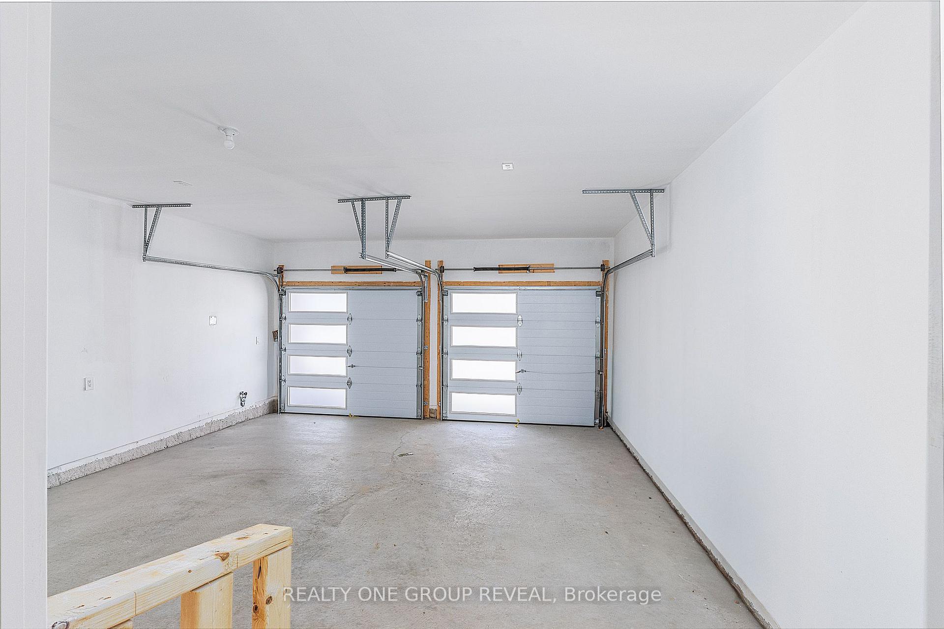 Photo 16 of 3435 Deepglade Path, Pickering, Rural Pickering — HOMEH