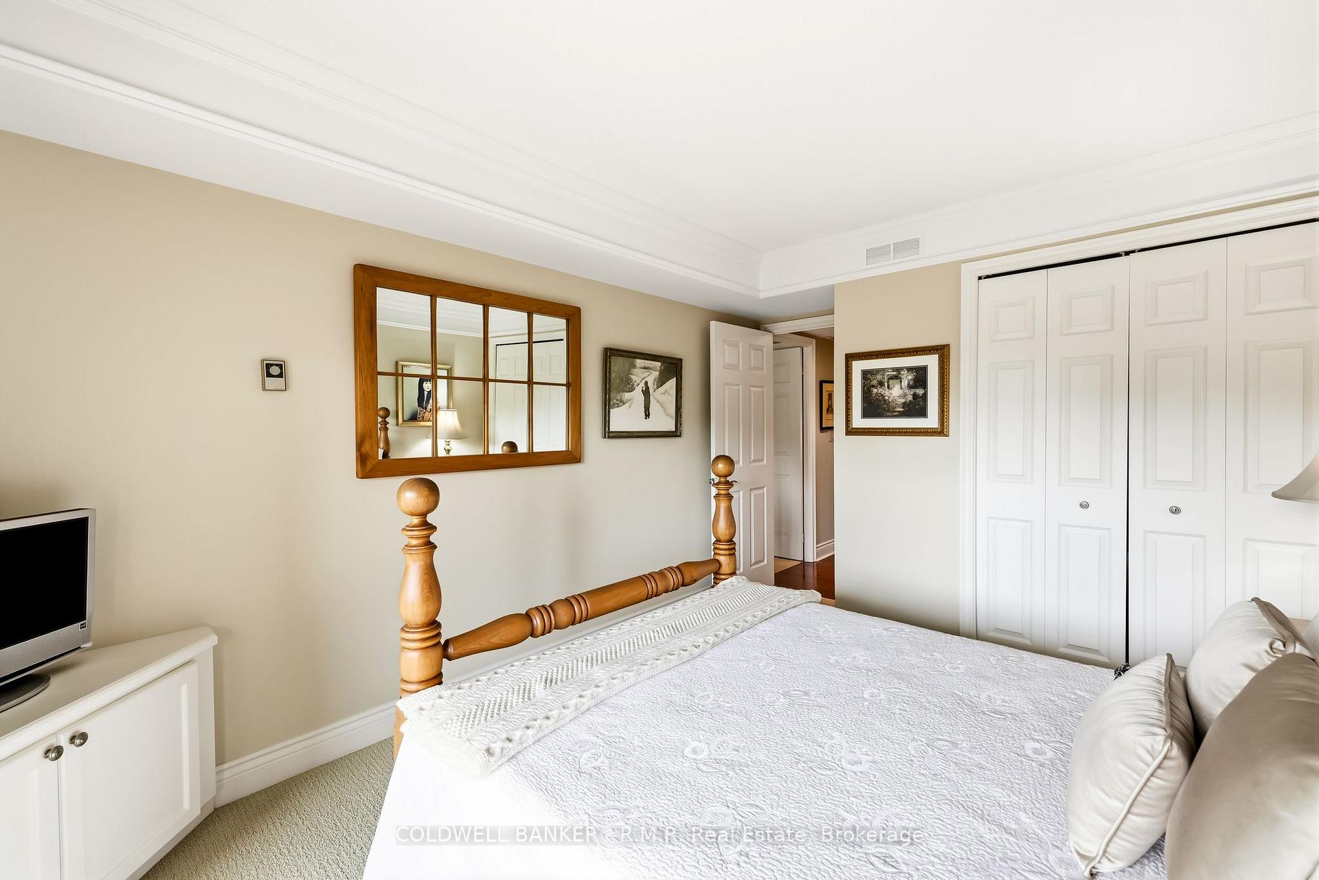 Photo 38 of Unit 305, 900 Wilson Road N, Oshawa, Centennial — HOMEH