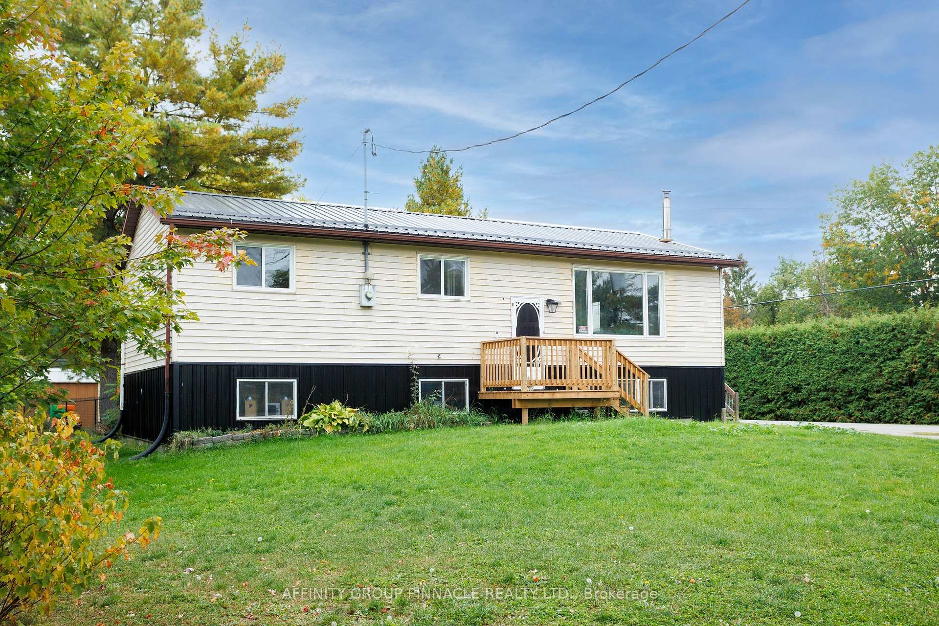 Photo of 24 Oakwood Drive