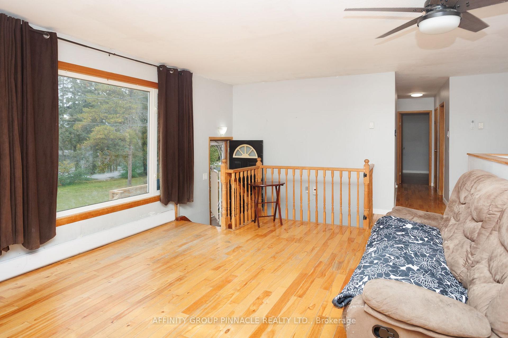 Photo 6 of 24 Oakwood Drive, Kawartha Lakes, Verulam — HOMEH