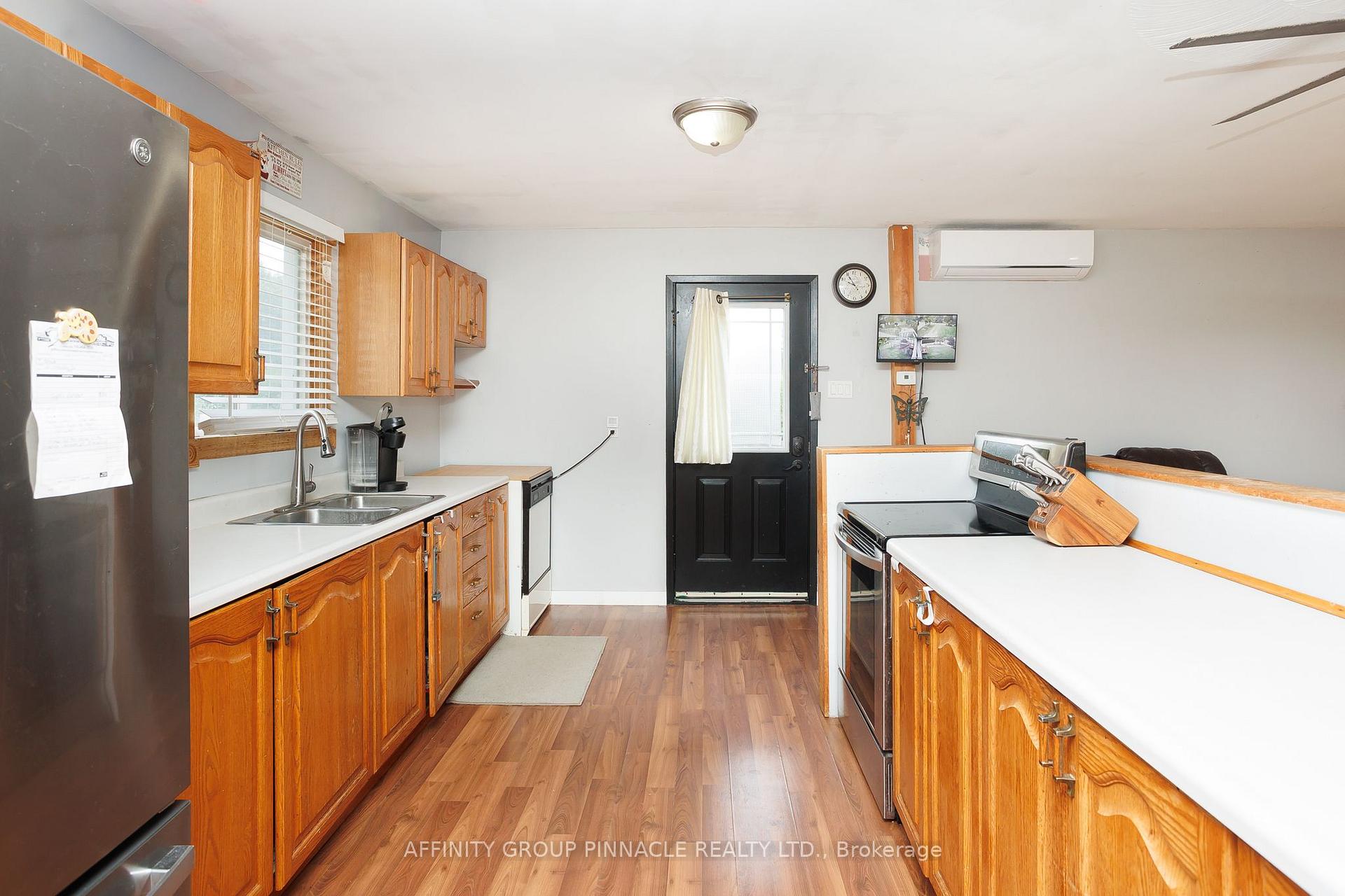Photo 9 of 24 Oakwood Drive, Kawartha Lakes, Verulam — HOMEH