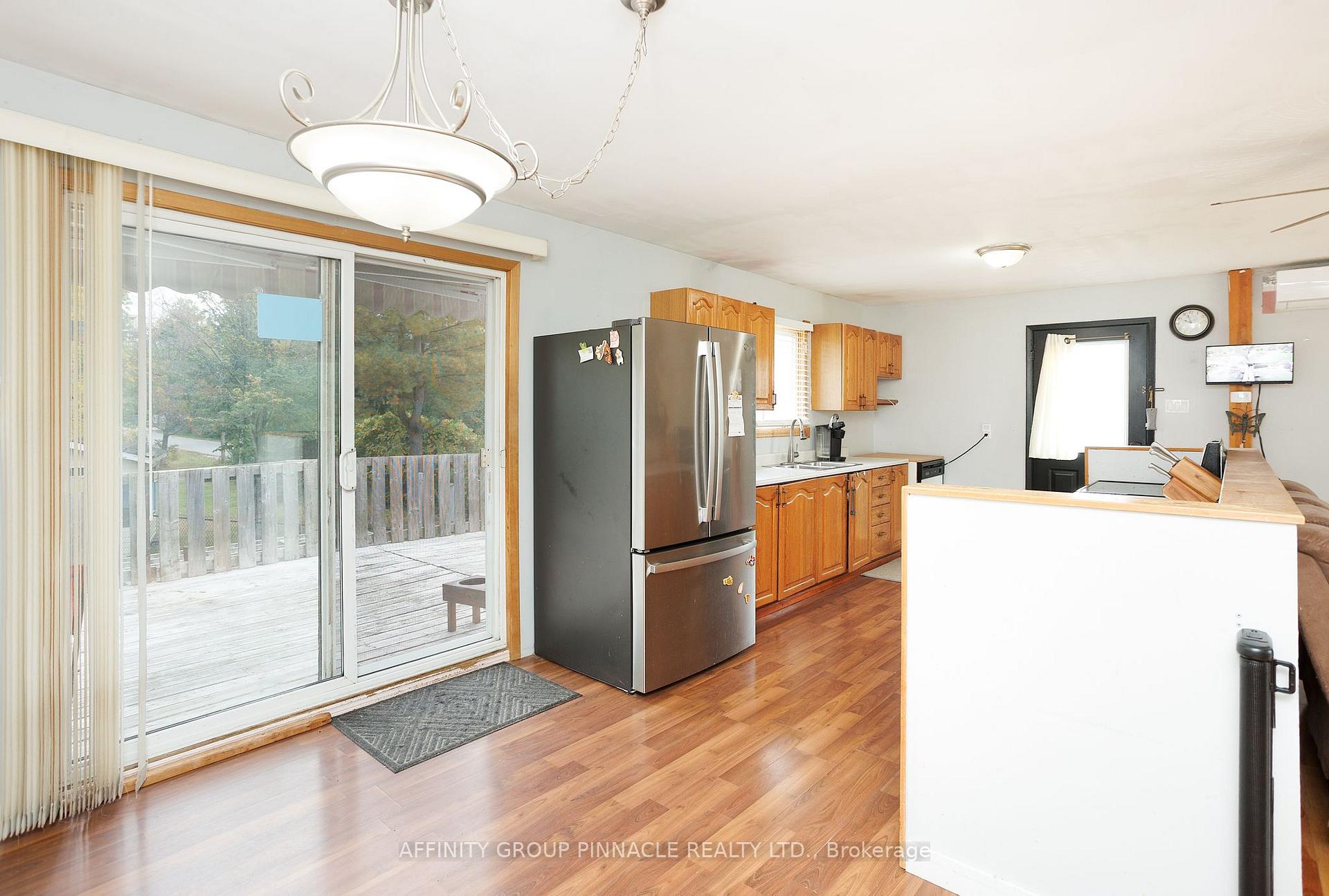 Photo 10 of 24 Oakwood Drive, Kawartha Lakes, Verulam — HOMEH