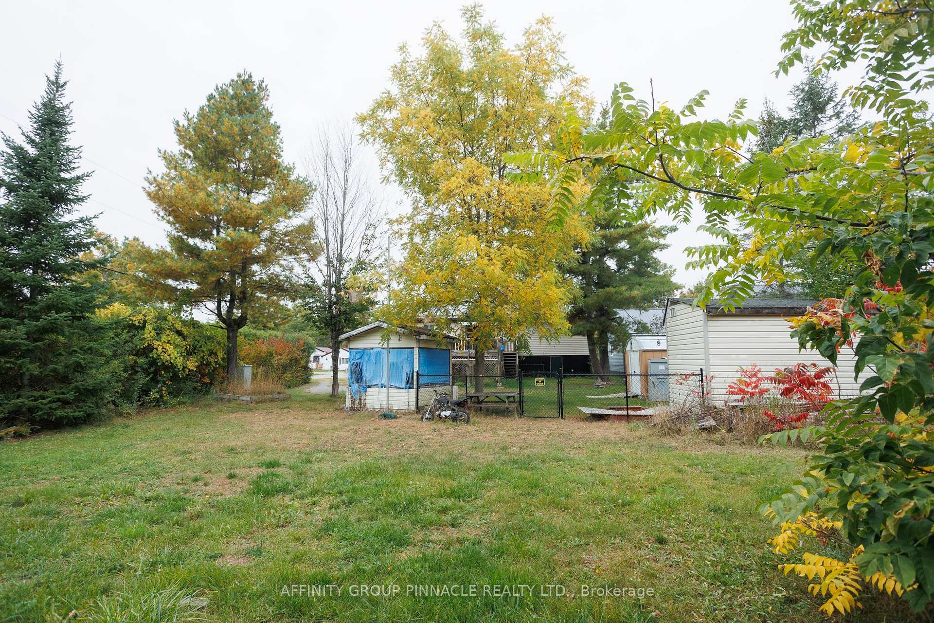 Photo 26 of 24 Oakwood Drive, Kawartha Lakes, Verulam — HOMEH