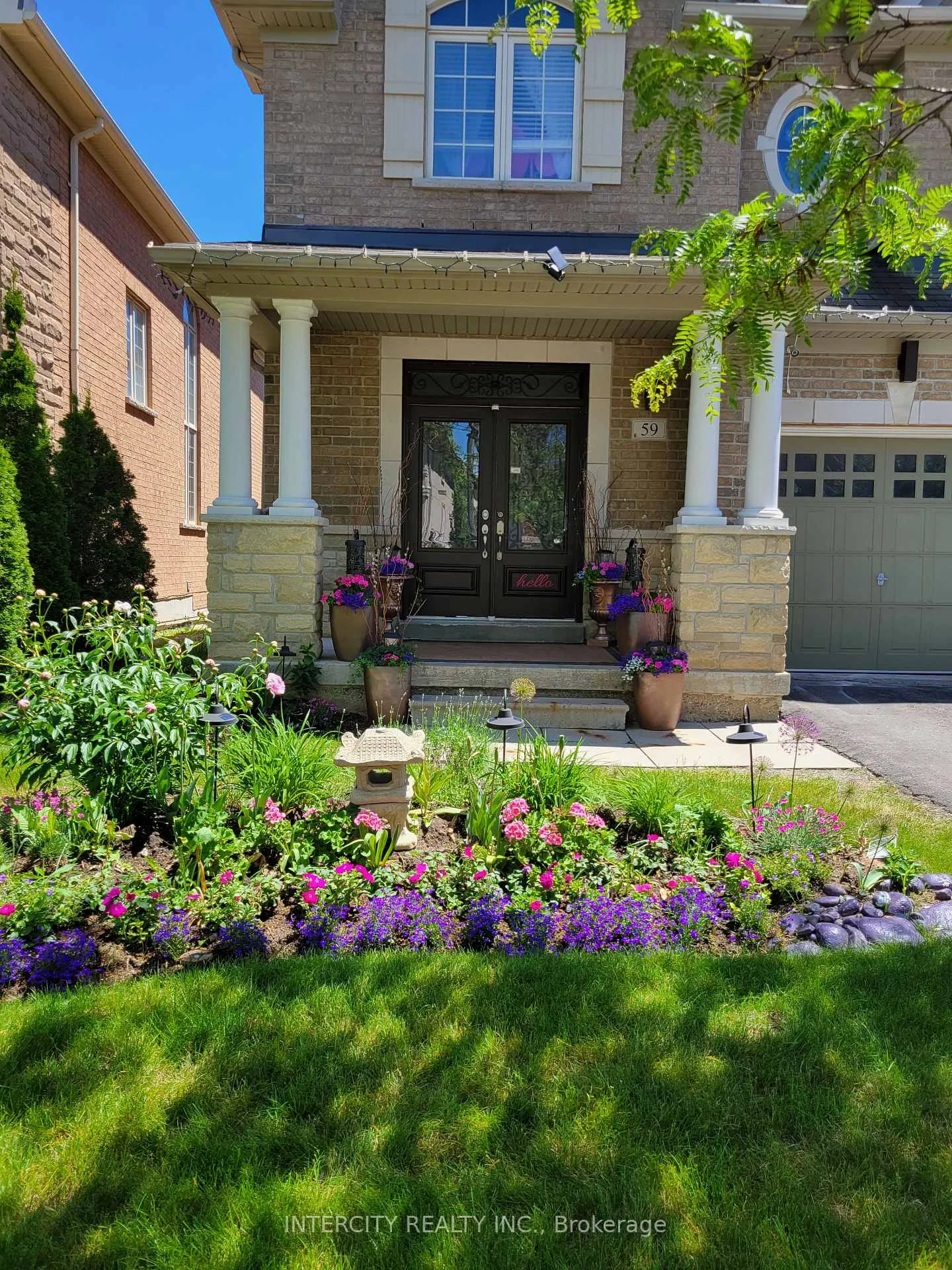 Photo 1 of 59 Alysha Way, Vaughan, Patterson — HOMEH