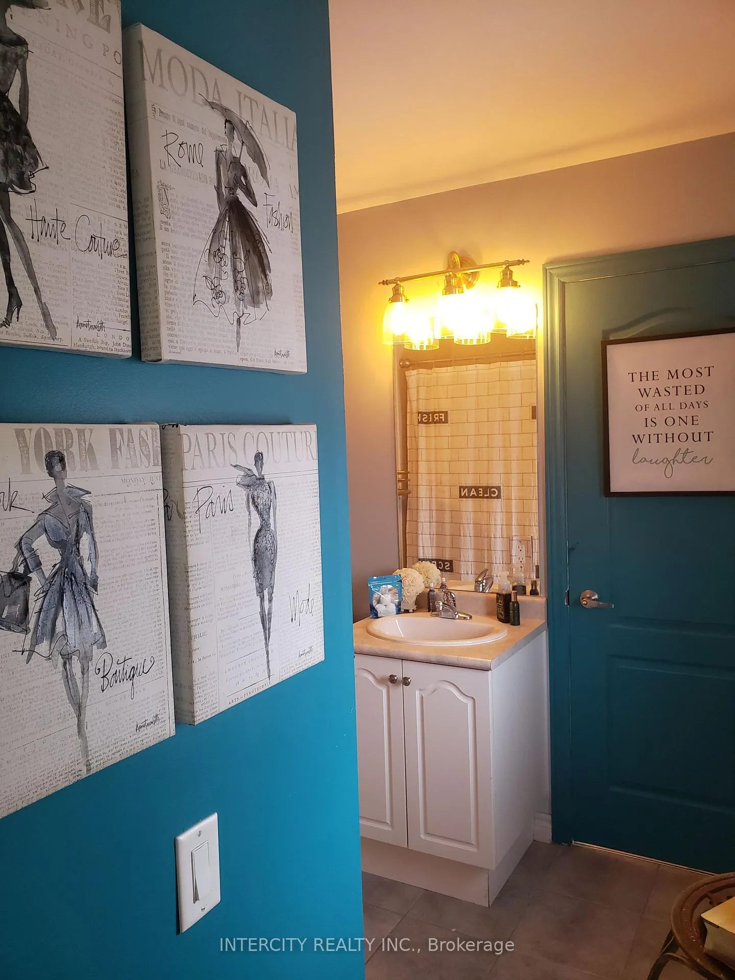 Photo 8 of 59 Alysha Way, Vaughan, Patterson — HOMEH