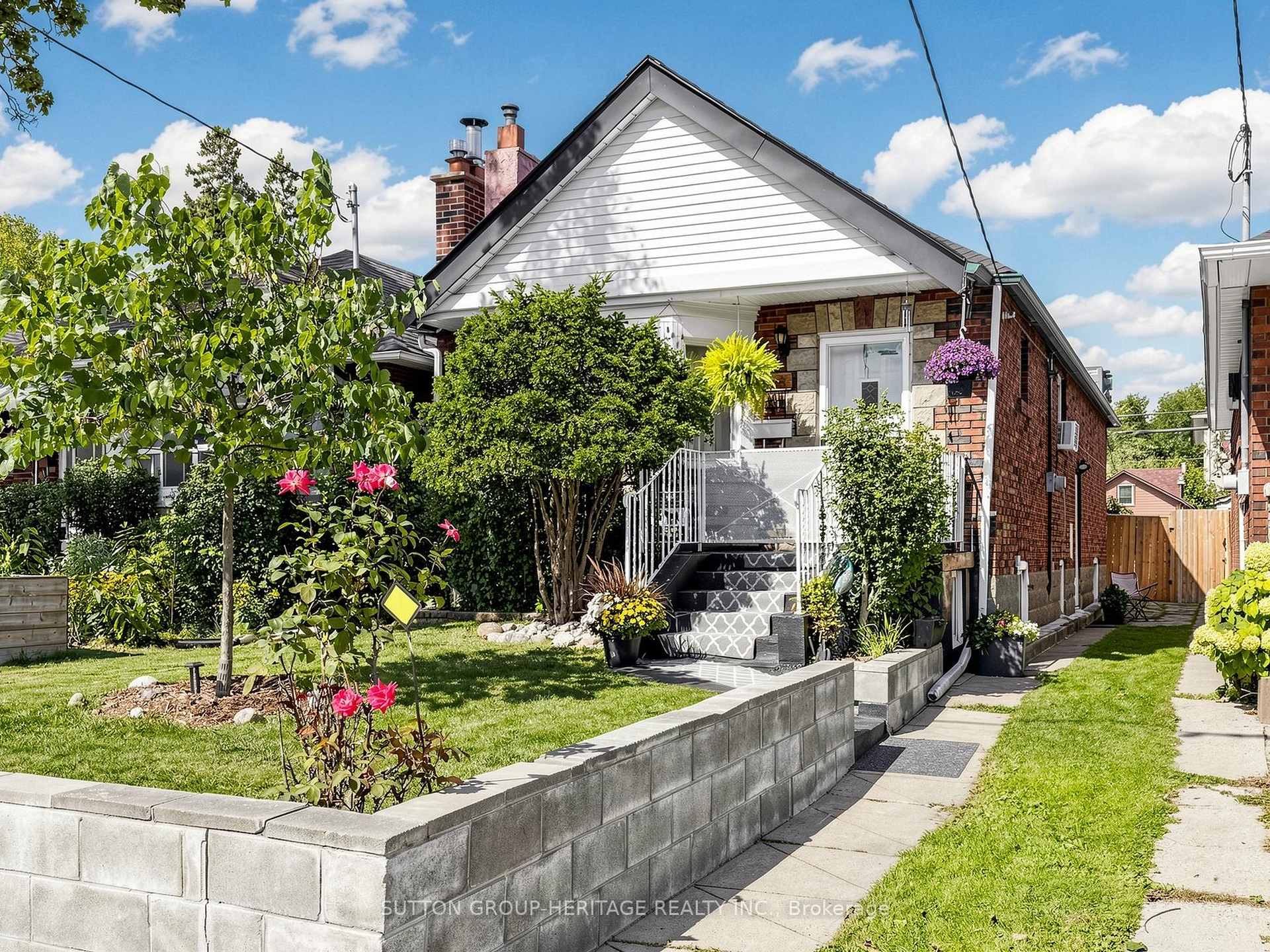 Photo of 248 Westwood Avenue