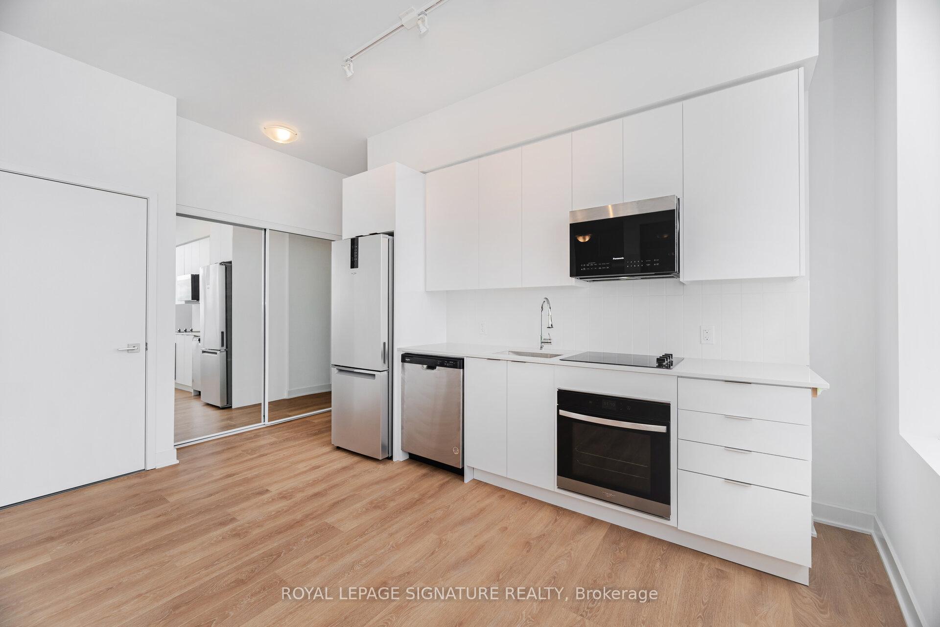 Photo 8 of Unit 3304, 2920 Highway 7 Road, Vaughan, Concord — HOMEH