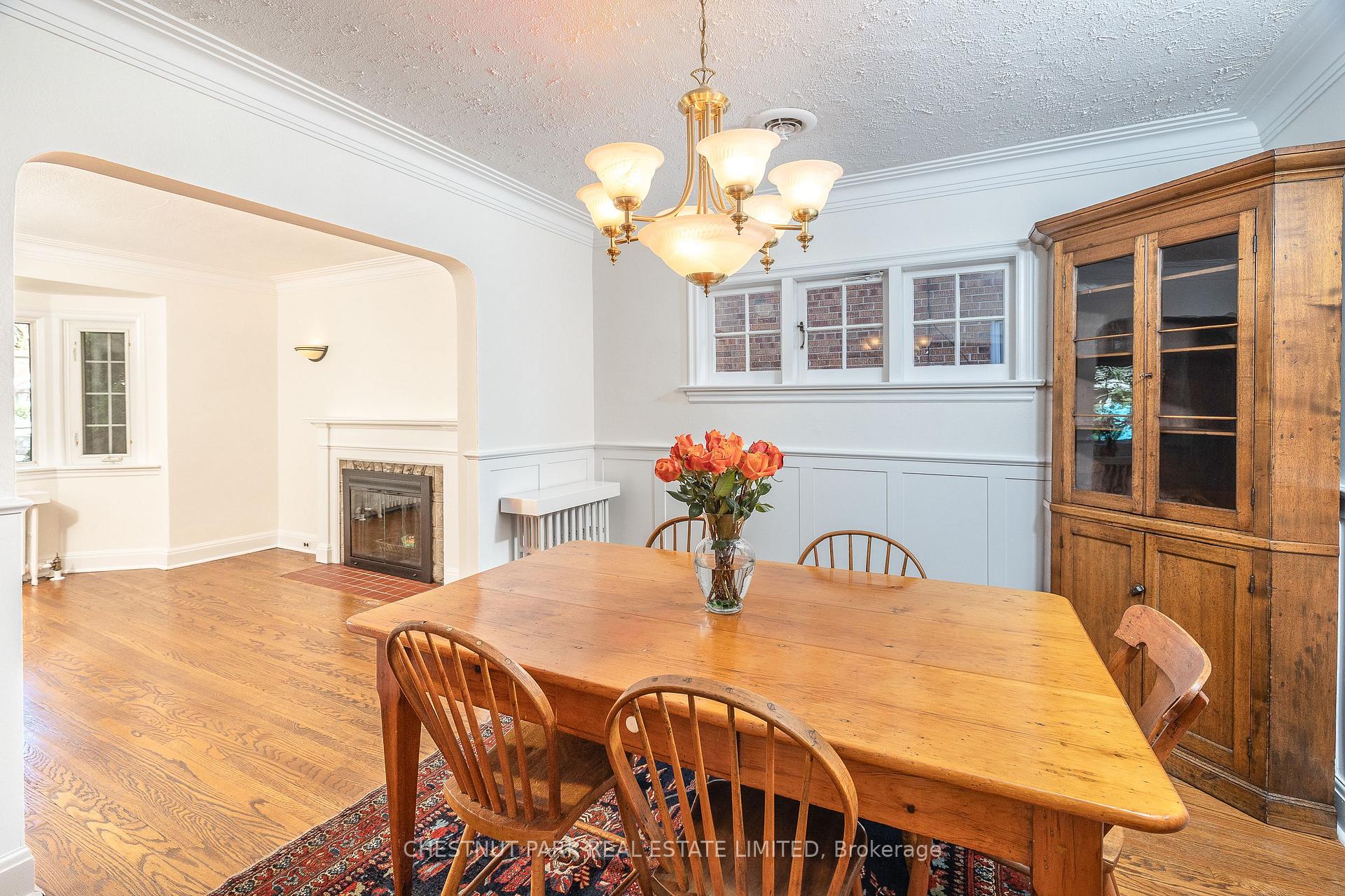 Photo 6 of 101 Southvale Drive, Toronto, Leaside — HOMEH