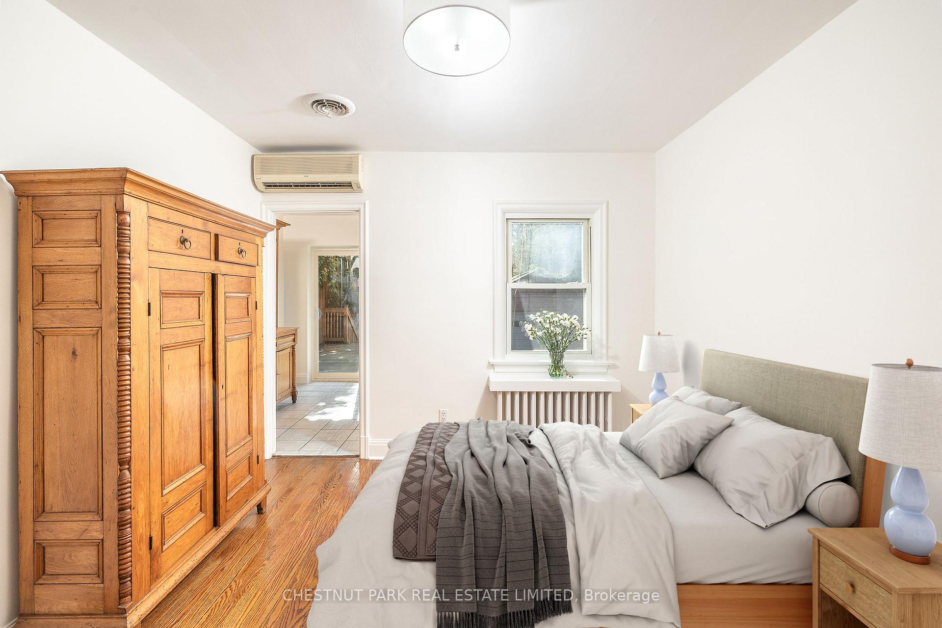 Photo 10 of 101 Southvale Drive, Toronto, Leaside — HOMEH