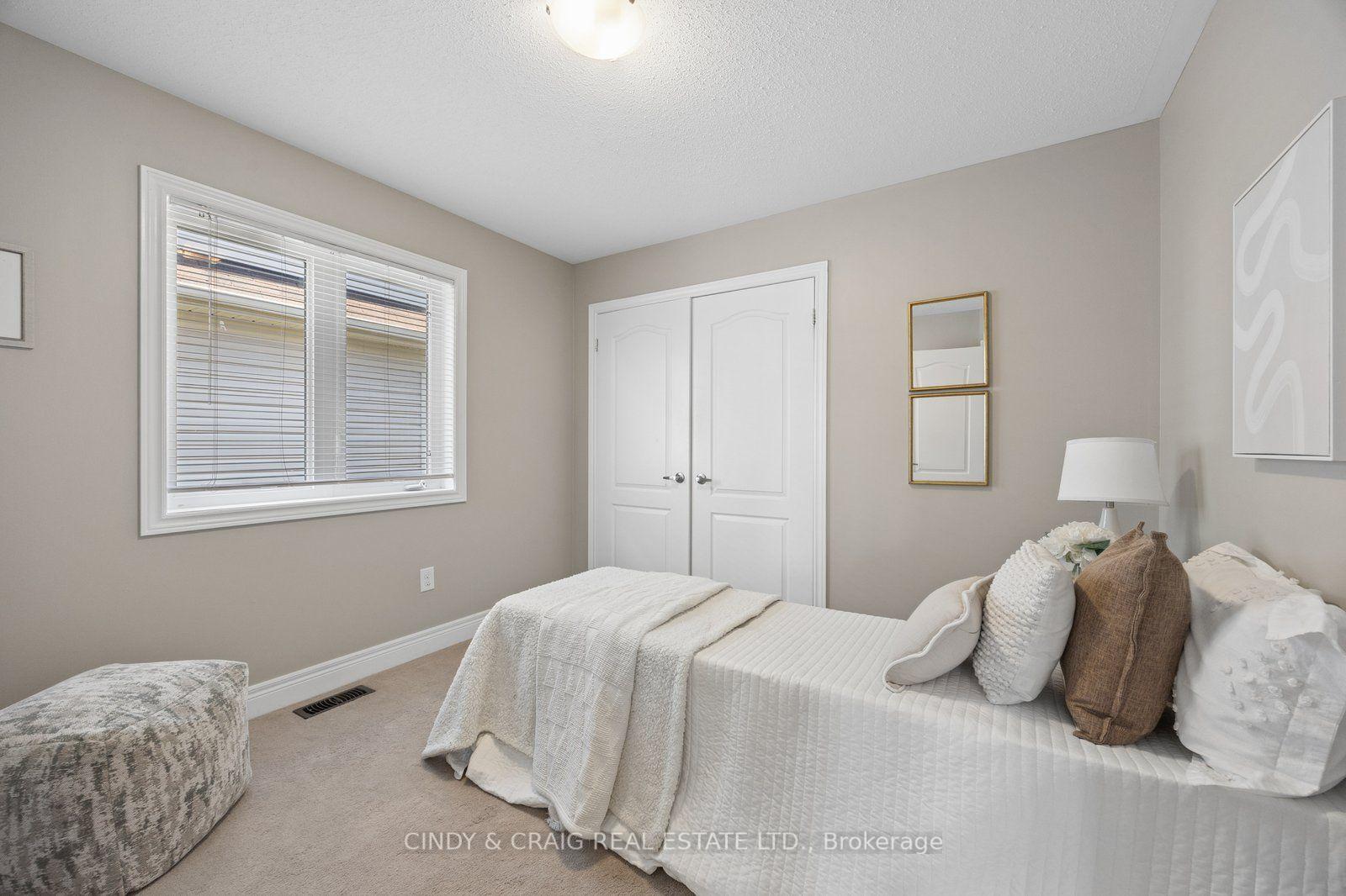 Photo 14 of 82 Dewell Crescent, Clarington, Courtice — HOMEH