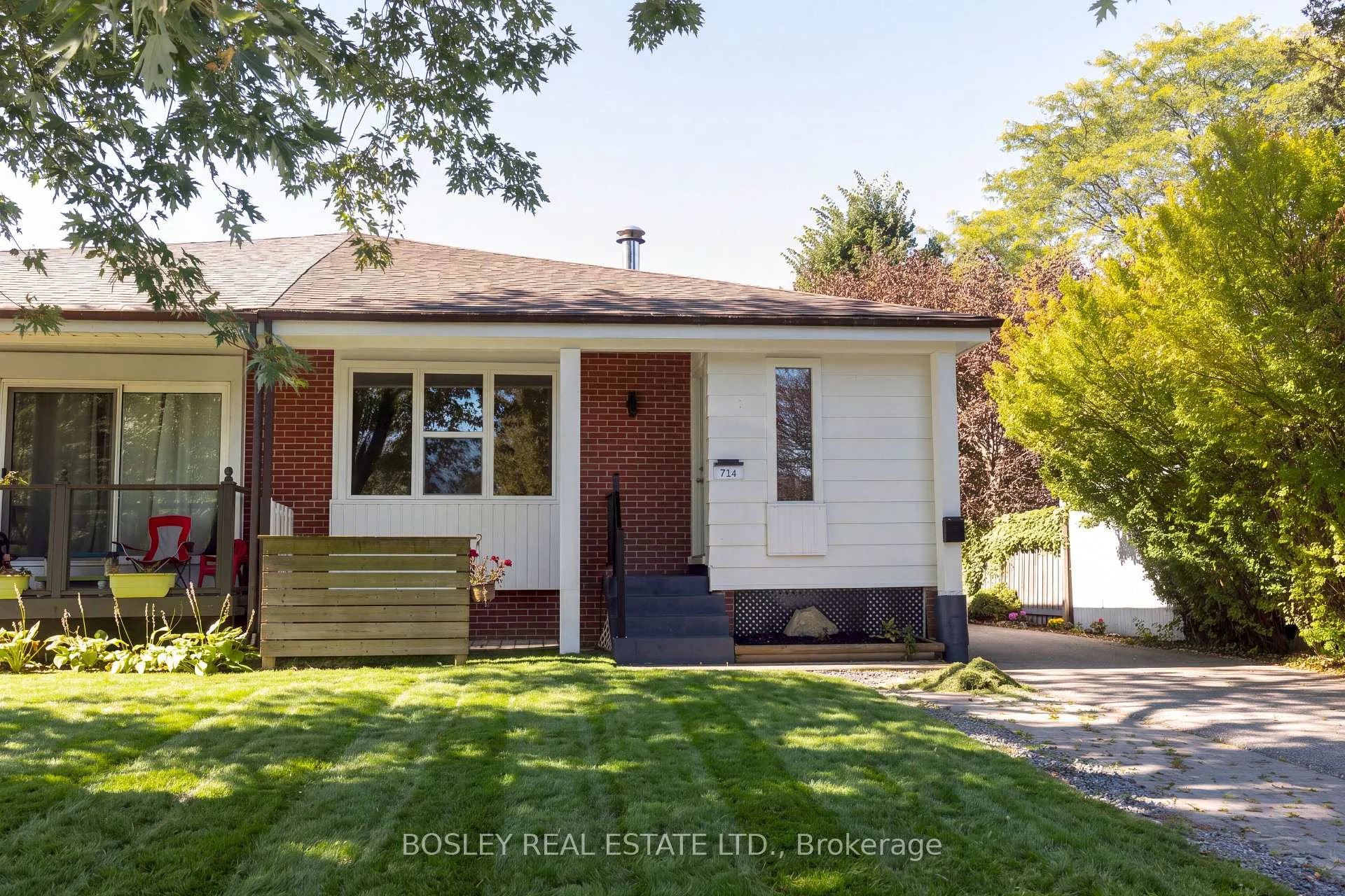 Front of Unit Main, 714 Lublin Avenue