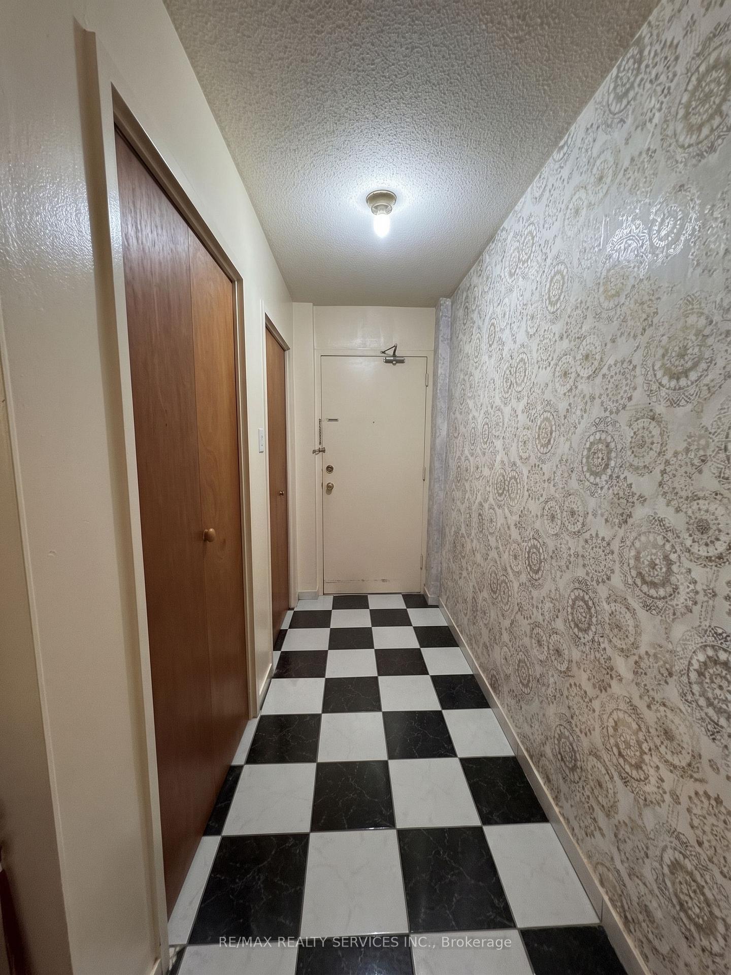 Photo 2 of Unit 501, 60 Stevenson Road, Etobicoke, Mount Olive-Silverstone-Jamestown — HOMEH