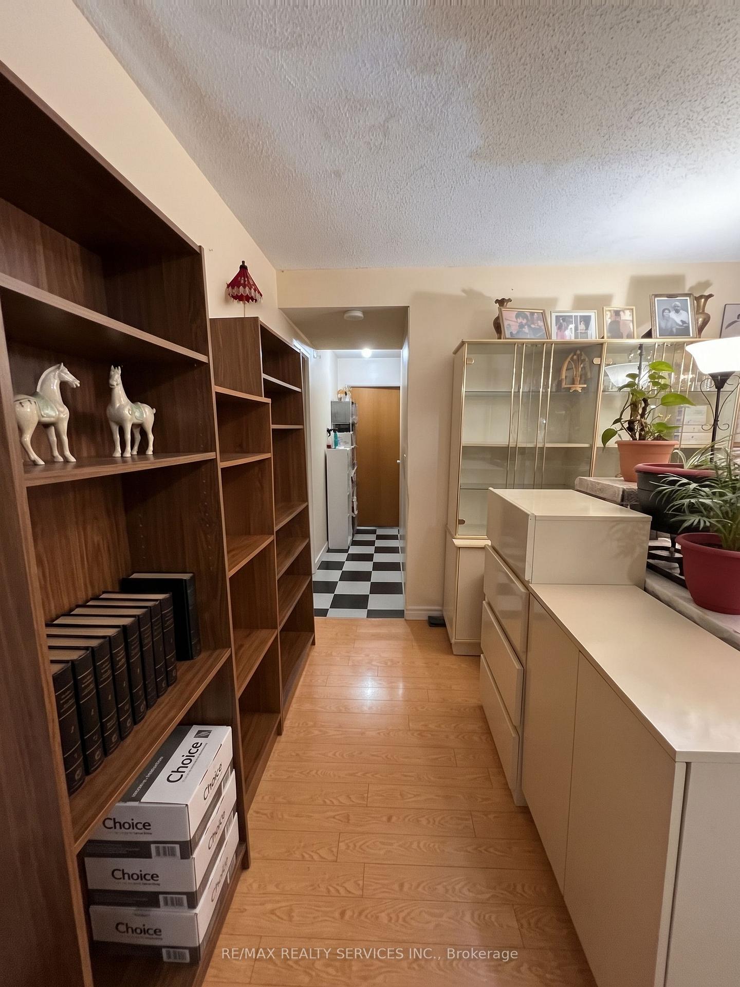 Photo 4 of Unit 501, 60 Stevenson Road, Etobicoke, Mount Olive-Silverstone-Jamestown — HOMEH