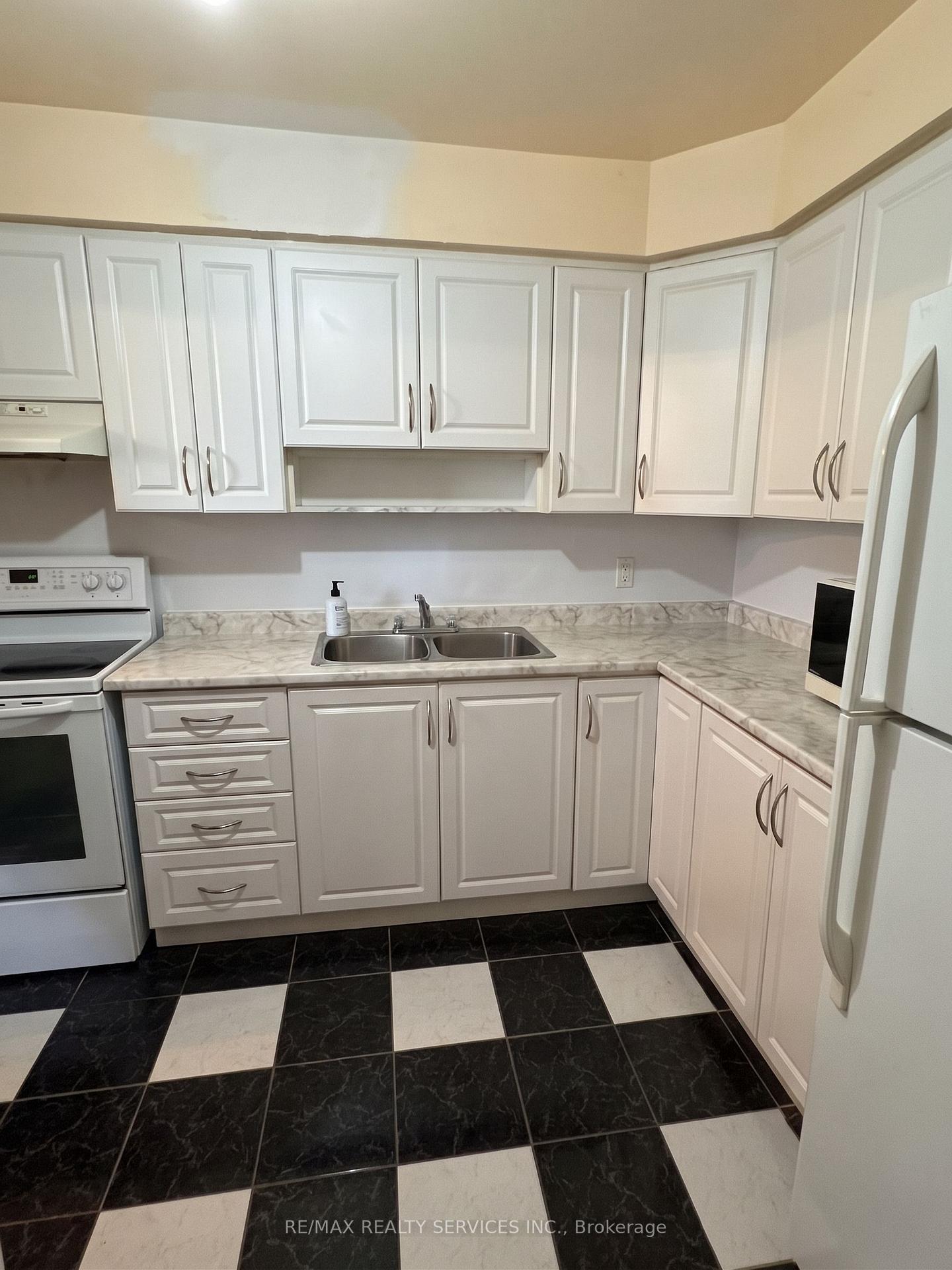 Photo 7 of Unit 501, 60 Stevenson Road, Etobicoke, Mount Olive-Silverstone-Jamestown — HOMEH