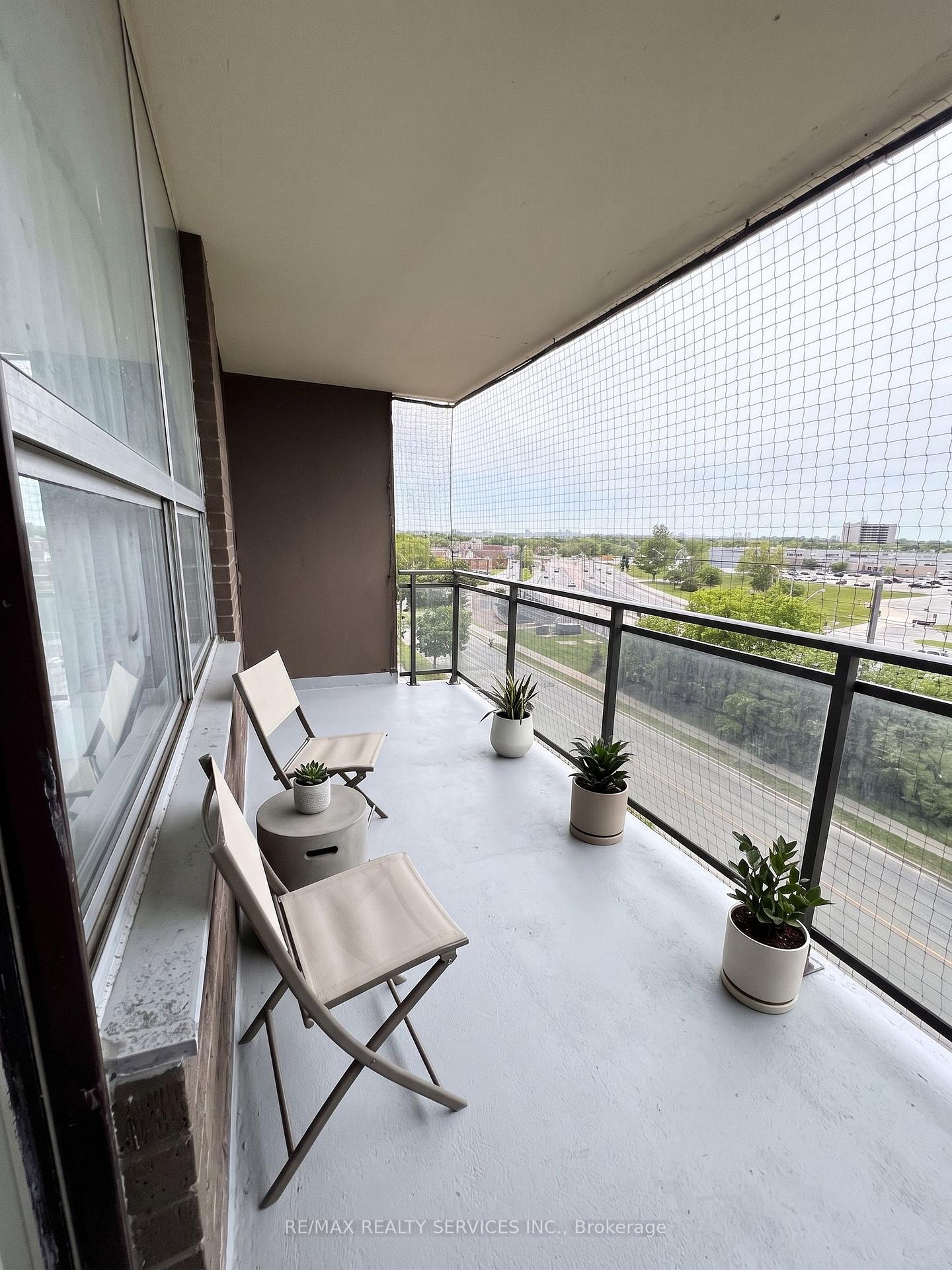 Photo 11 of Unit 501, 60 Stevenson Road, Etobicoke, Mount Olive-Silverstone-Jamestown — HOMEH