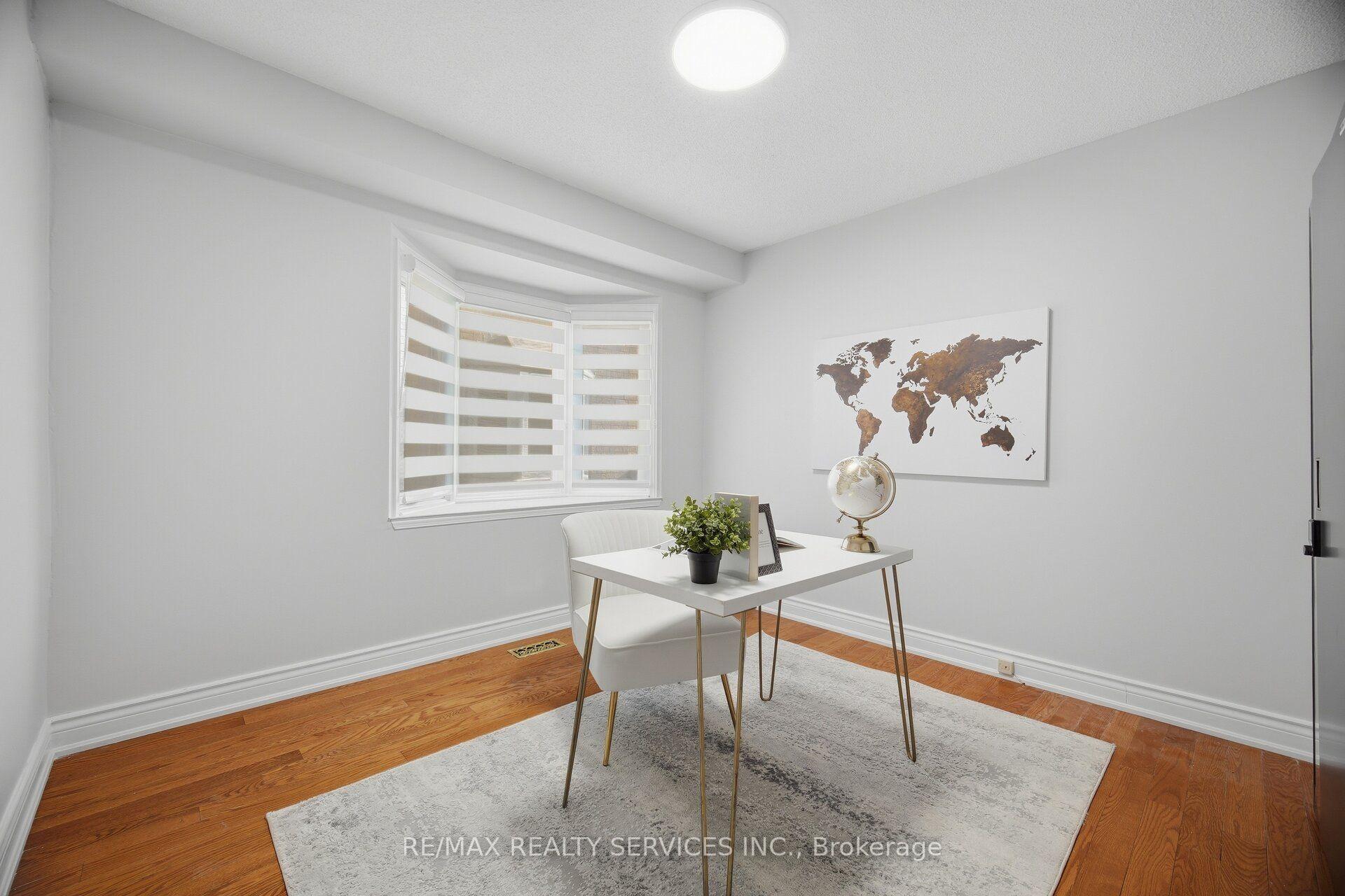 Photo 22 of 28 Corkett Drive, Brampton, Northwood Park — HOMEH