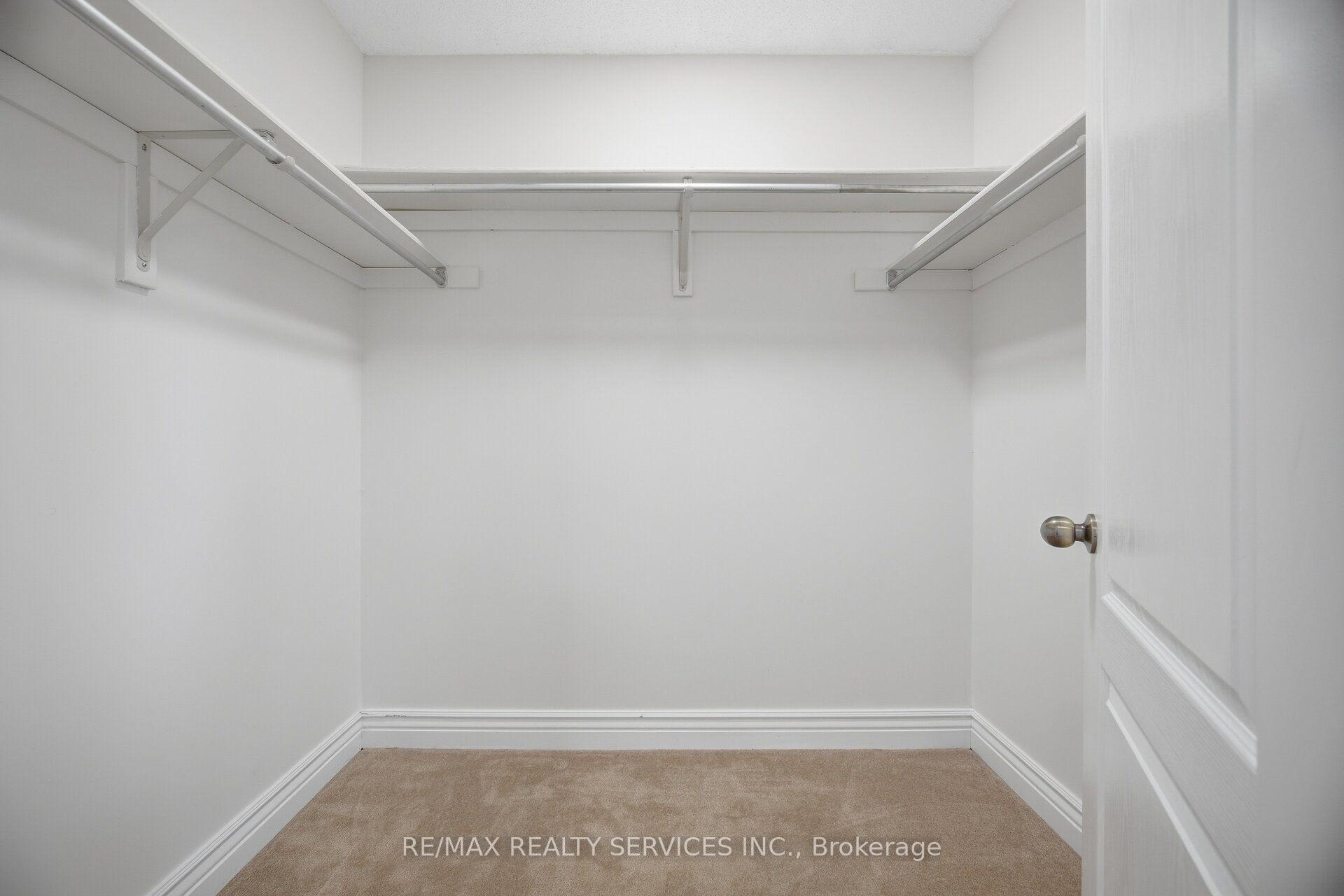 Photo 38 of 28 Corkett Drive, Brampton, Northwood Park — HOMEH
