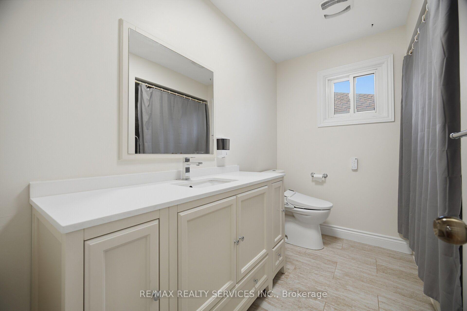 Photo 42 of 28 Corkett Drive, Brampton, Northwood Park — HOMEH