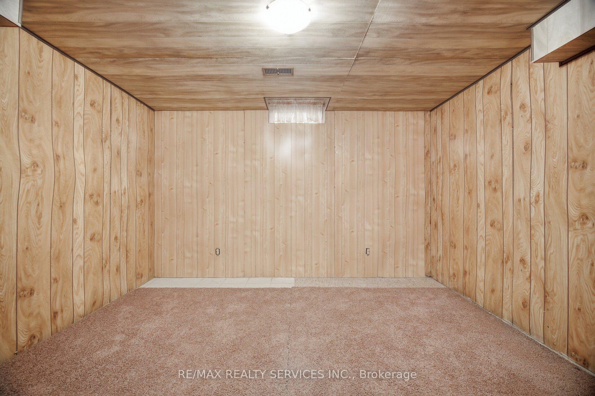 Photo 54 of 28 Corkett Drive, Brampton, Northwood Park — HOMEH