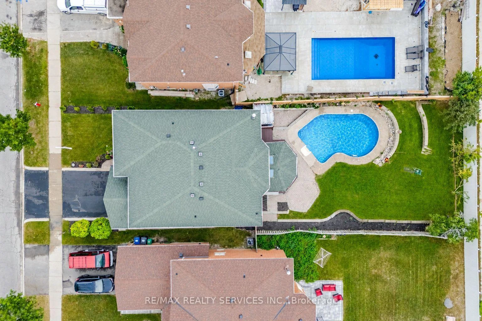 Photo 55 of 28 Corkett Drive, Brampton, Northwood Park — HOMEH