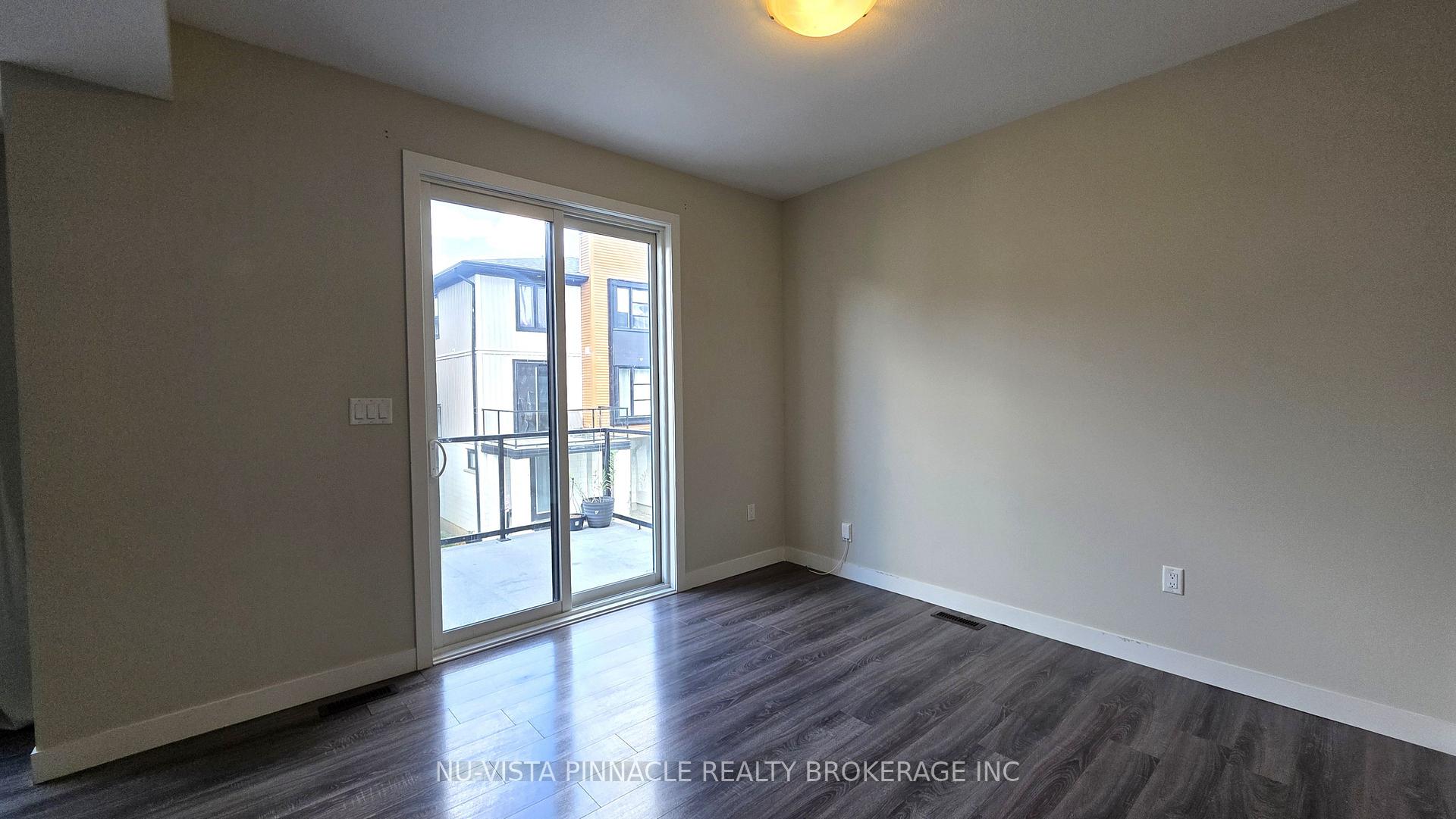 Photo 10 of 923 Georgetown Drive, London, North M — HOMEH