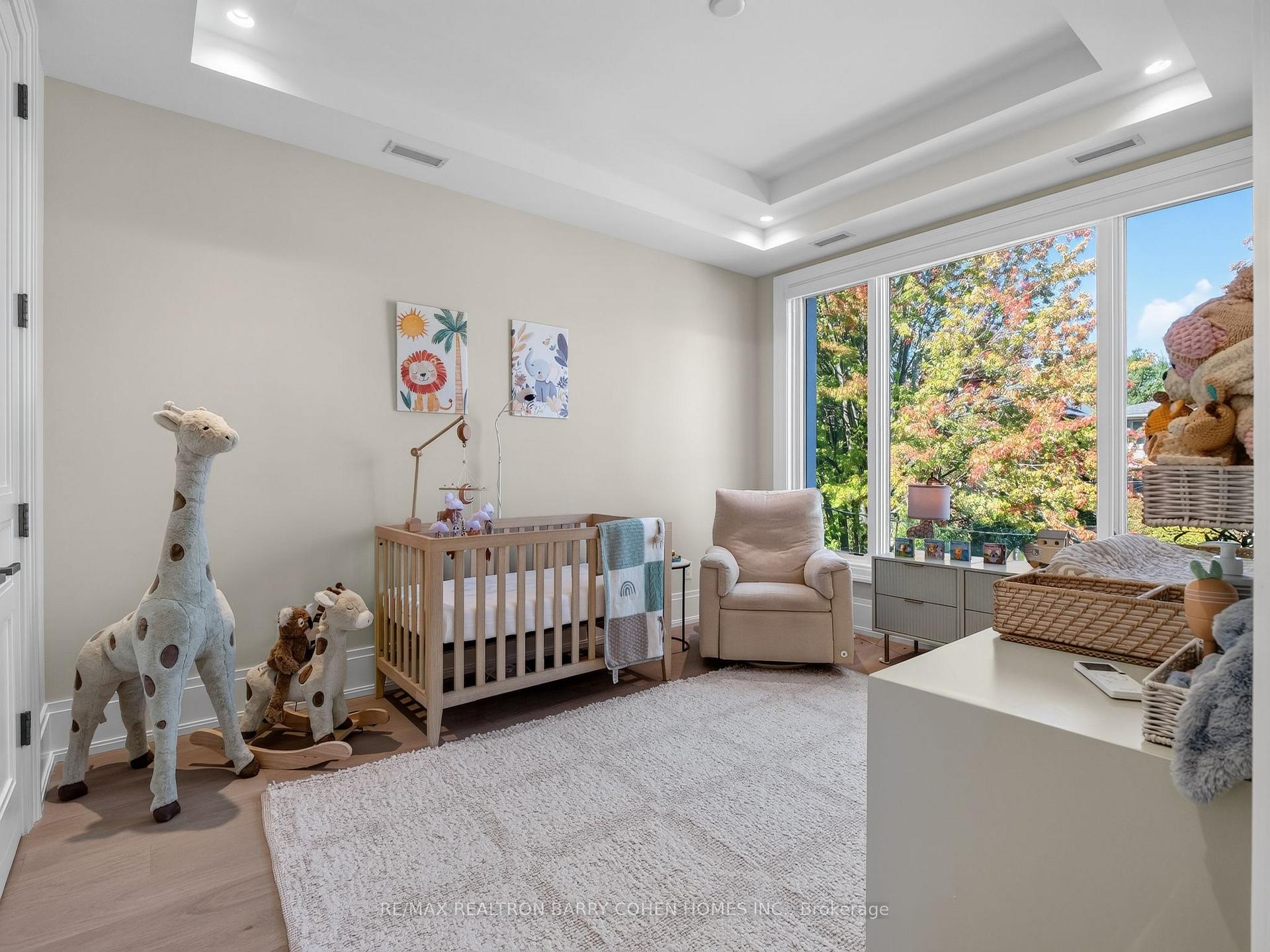Photo 31 of 87 College View Avenue, Toronto, Forest Hill South — HOMEH