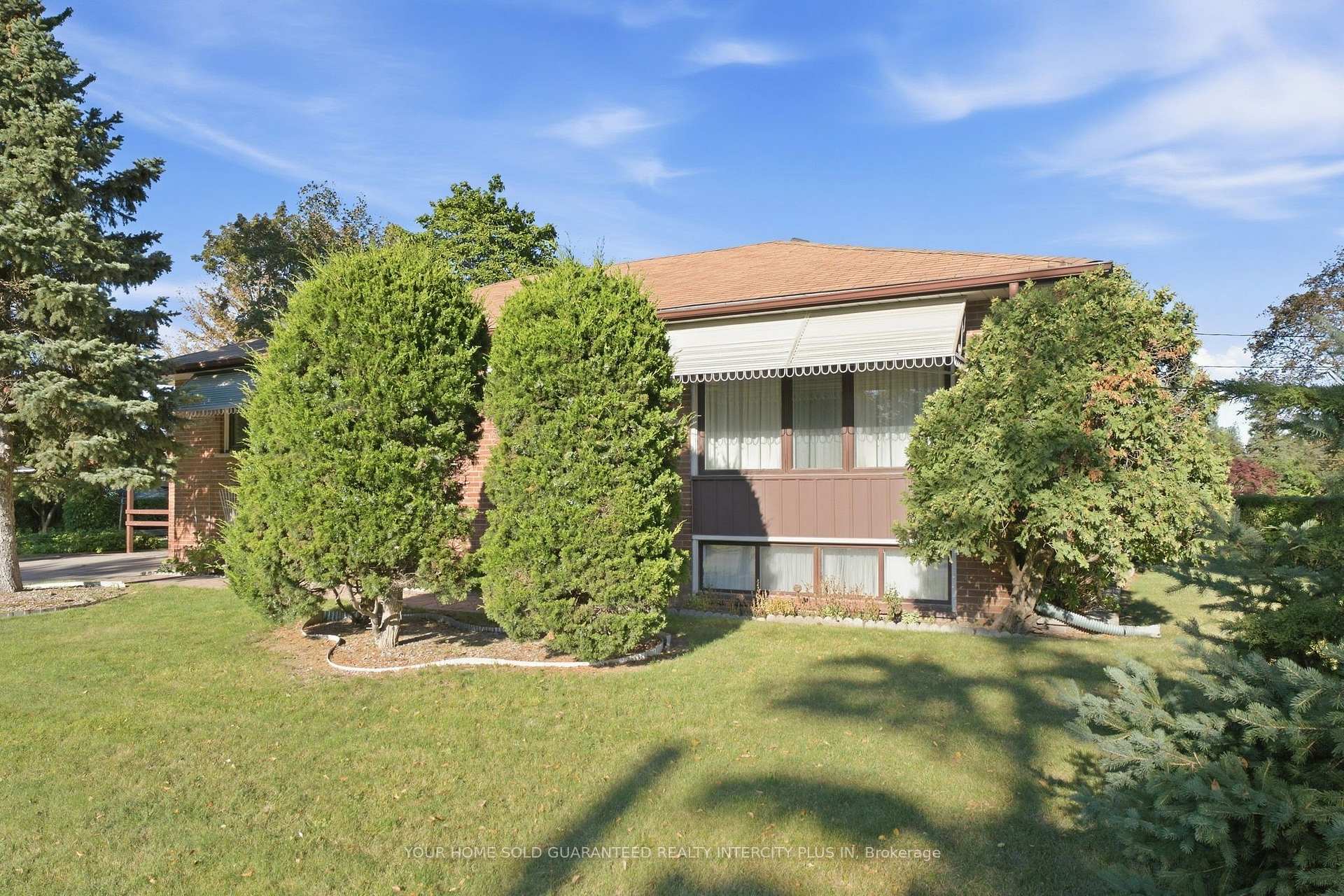 Photo 1 of 14 Tyler Place, Etobicoke, Kingsview Village-The Westway — HOMEH