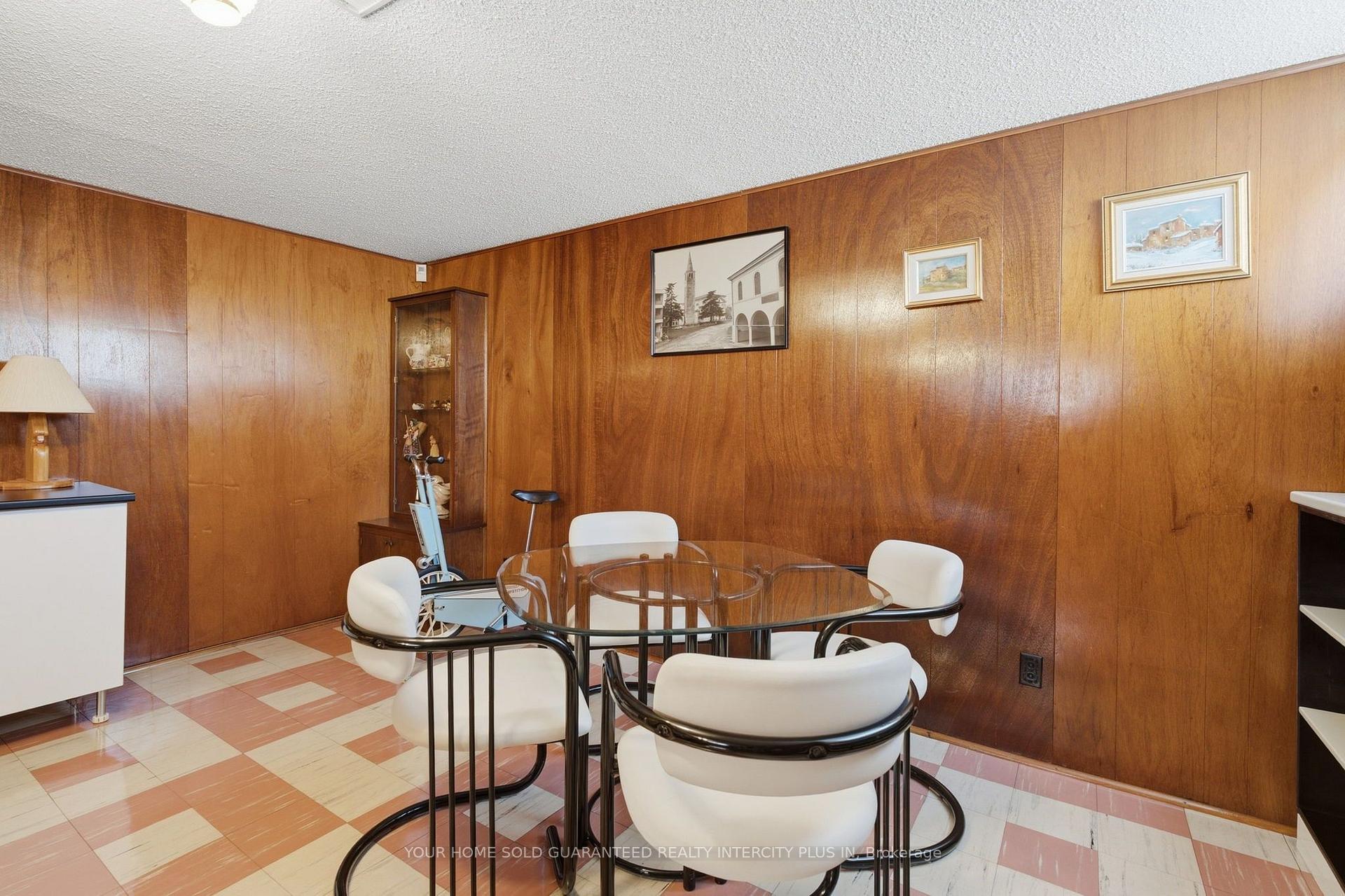 Photo 30 of 14 Tyler Place, Etobicoke, Kingsview Village-The Westway — HOMEH