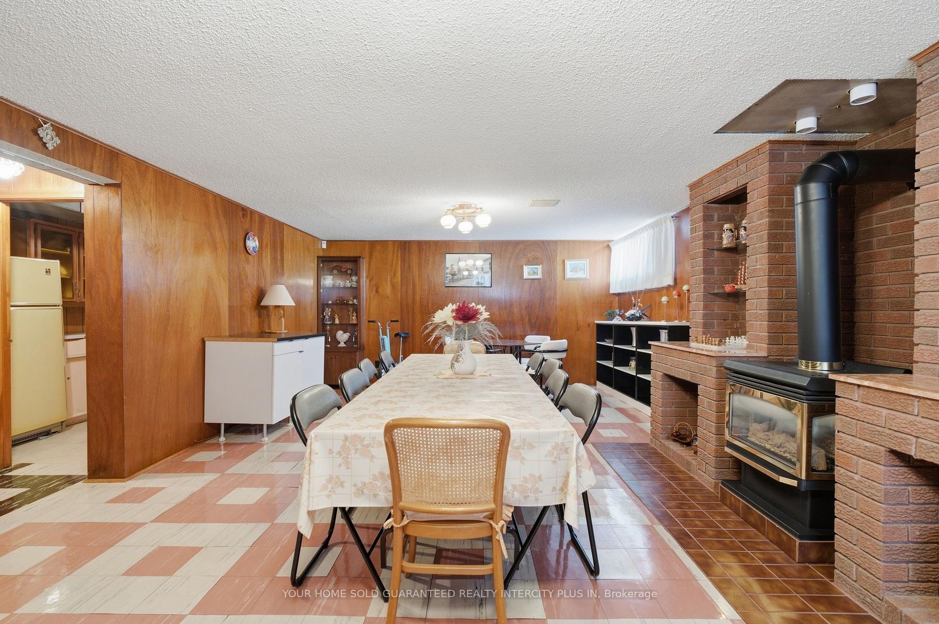 Photo 31 of 14 Tyler Place, Etobicoke, Kingsview Village-The Westway — HOMEH
