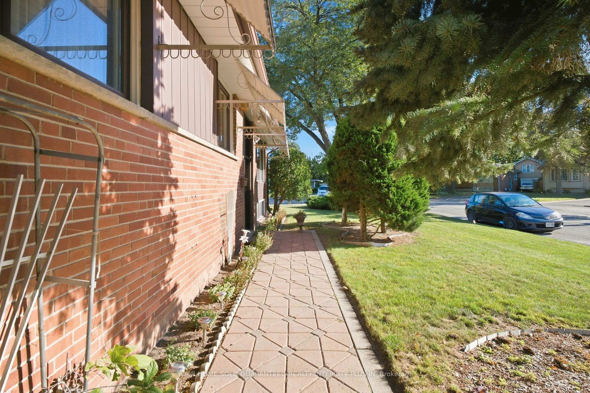 Photo 38 of 14 Tyler Place, Etobicoke, Kingsview Village-The Westway — HOMEH