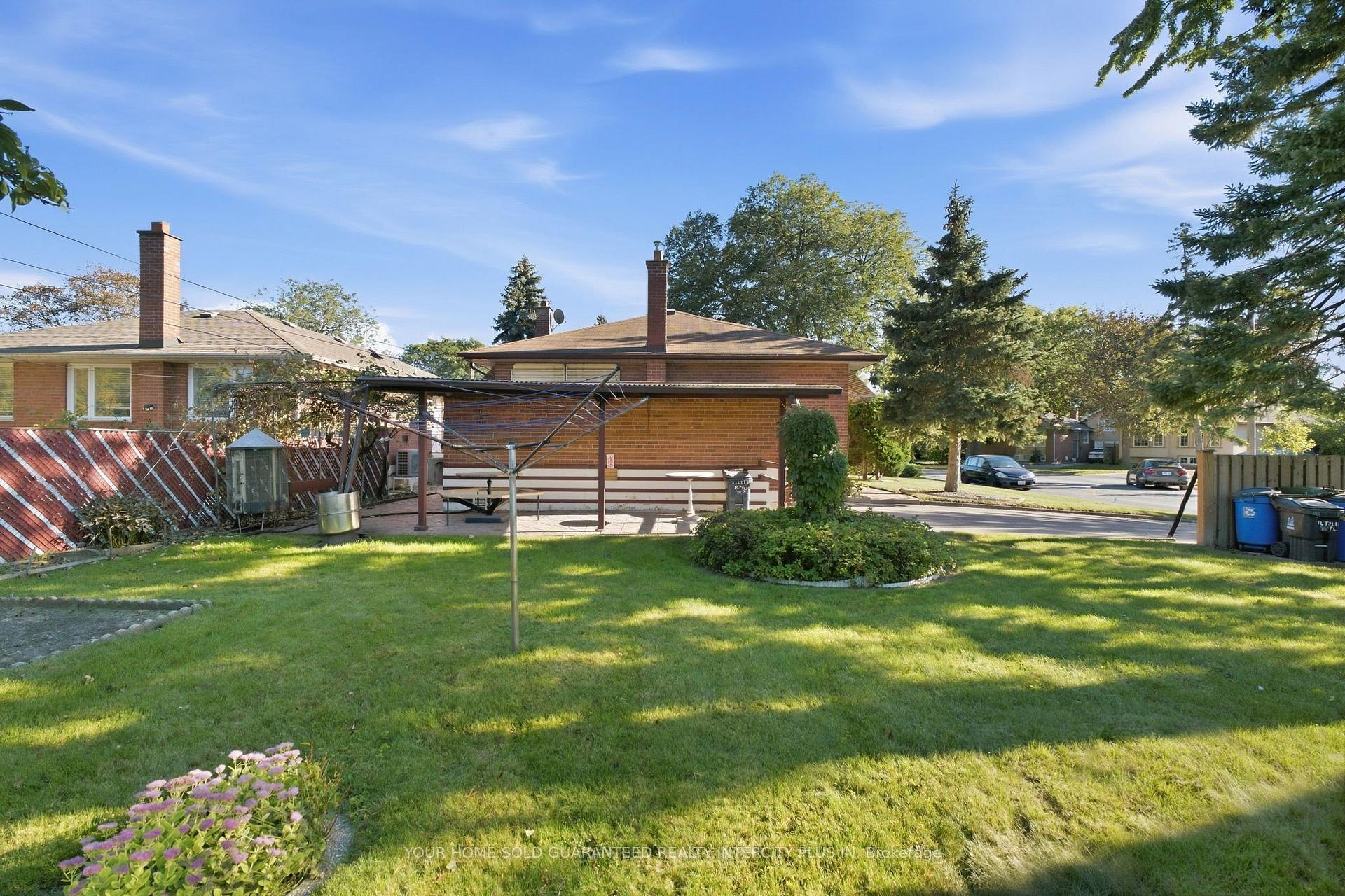 Photo 42 of 14 Tyler Place, Etobicoke, Kingsview Village-The Westway — HOMEH