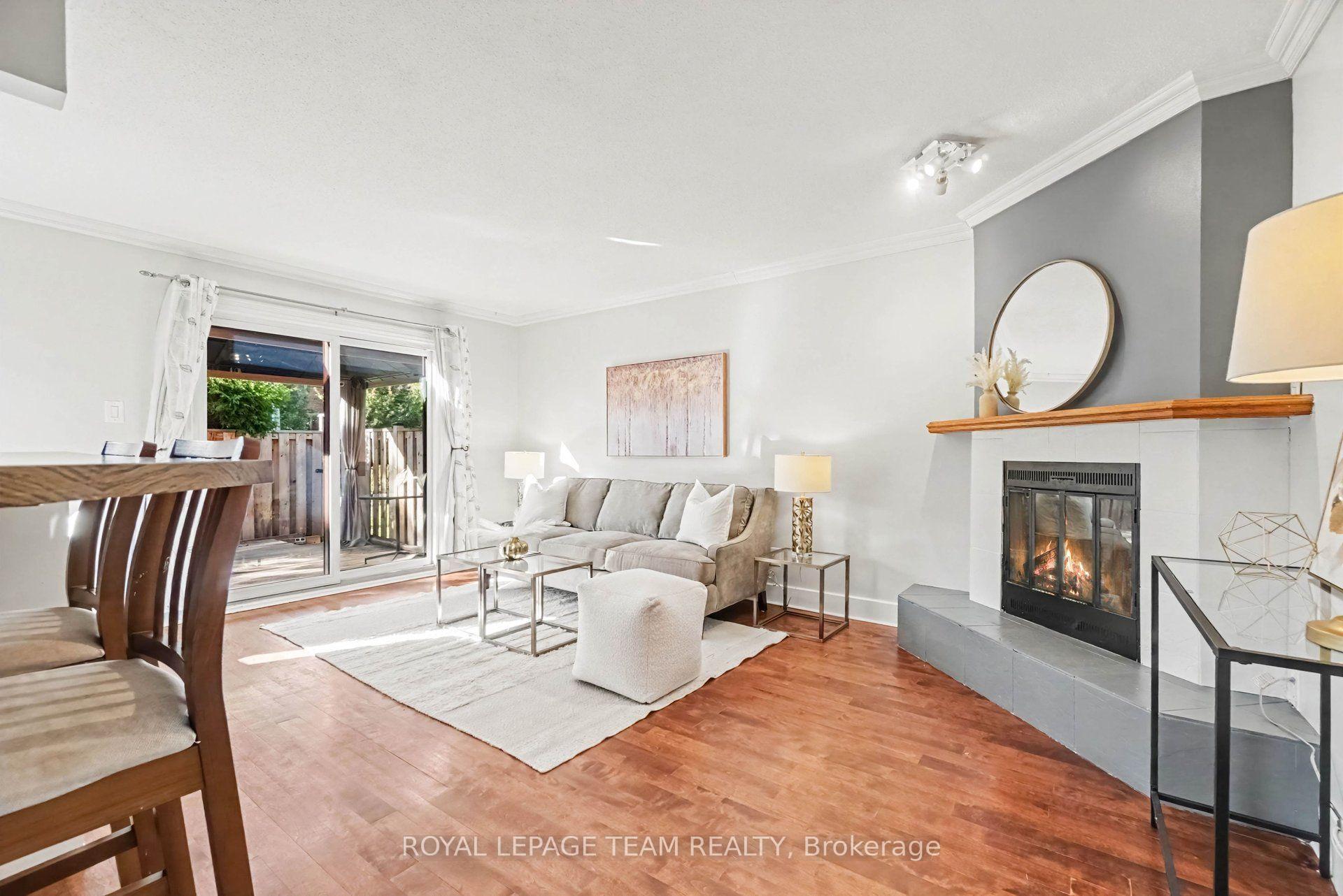 Photo 9 of Unit C, 8 Arnold Drive, Ottawa, Arbeatha Park — HOMEH