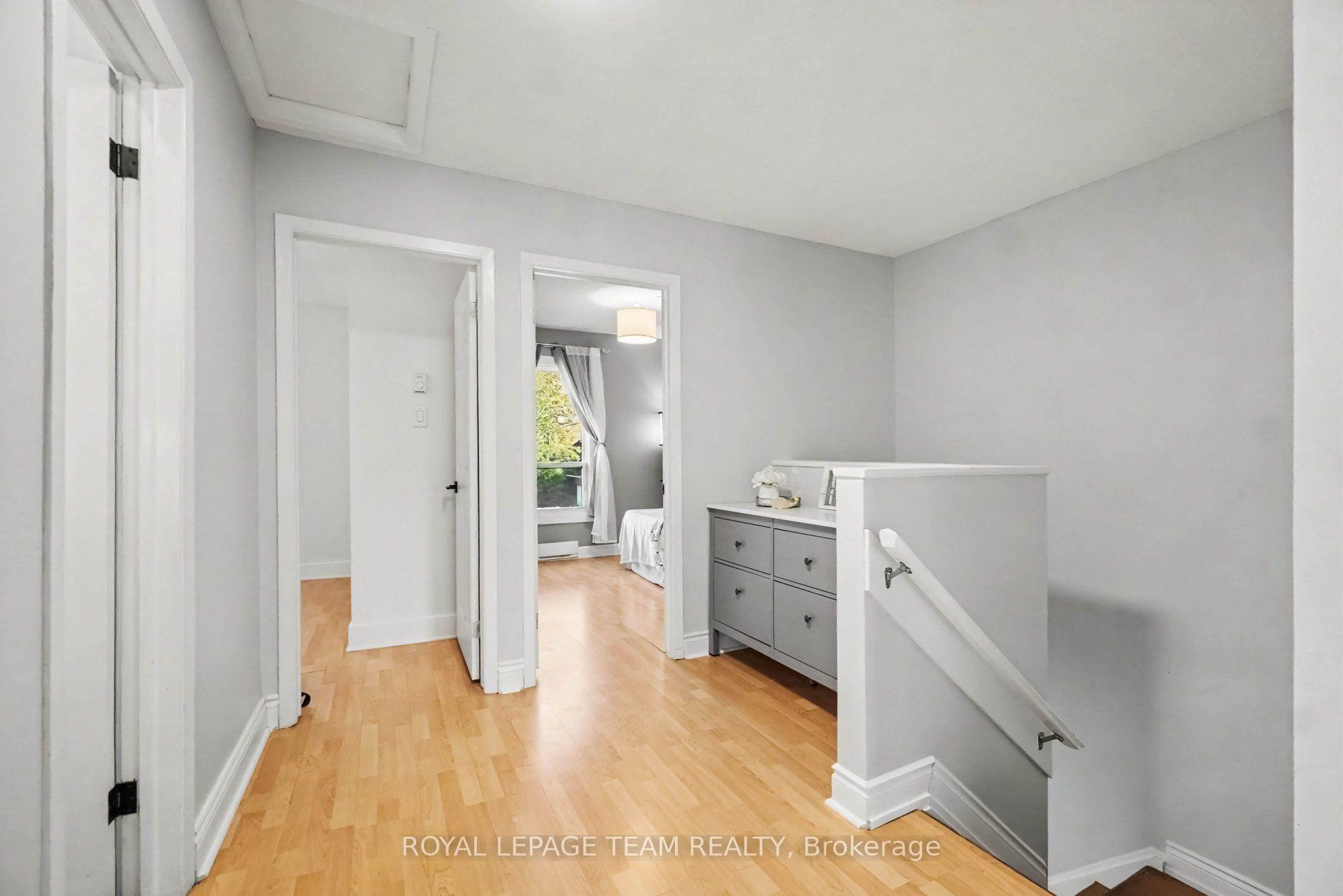 Photo 18 of Unit C, 8 Arnold Drive, Ottawa, Arbeatha Park — HOMEH