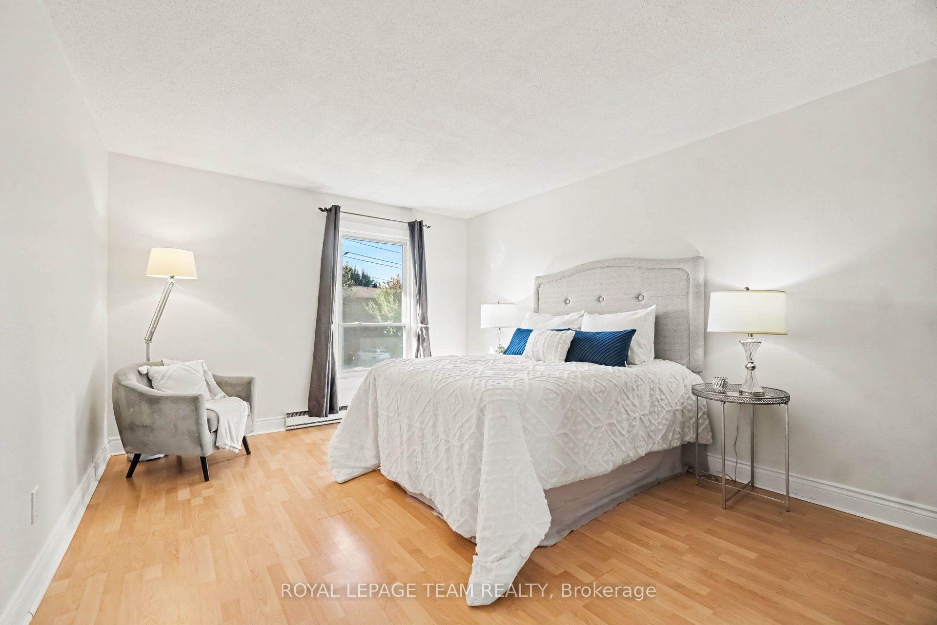 Photo 19 of Unit C, 8 Arnold Drive, Ottawa, Arbeatha Park — HOMEH