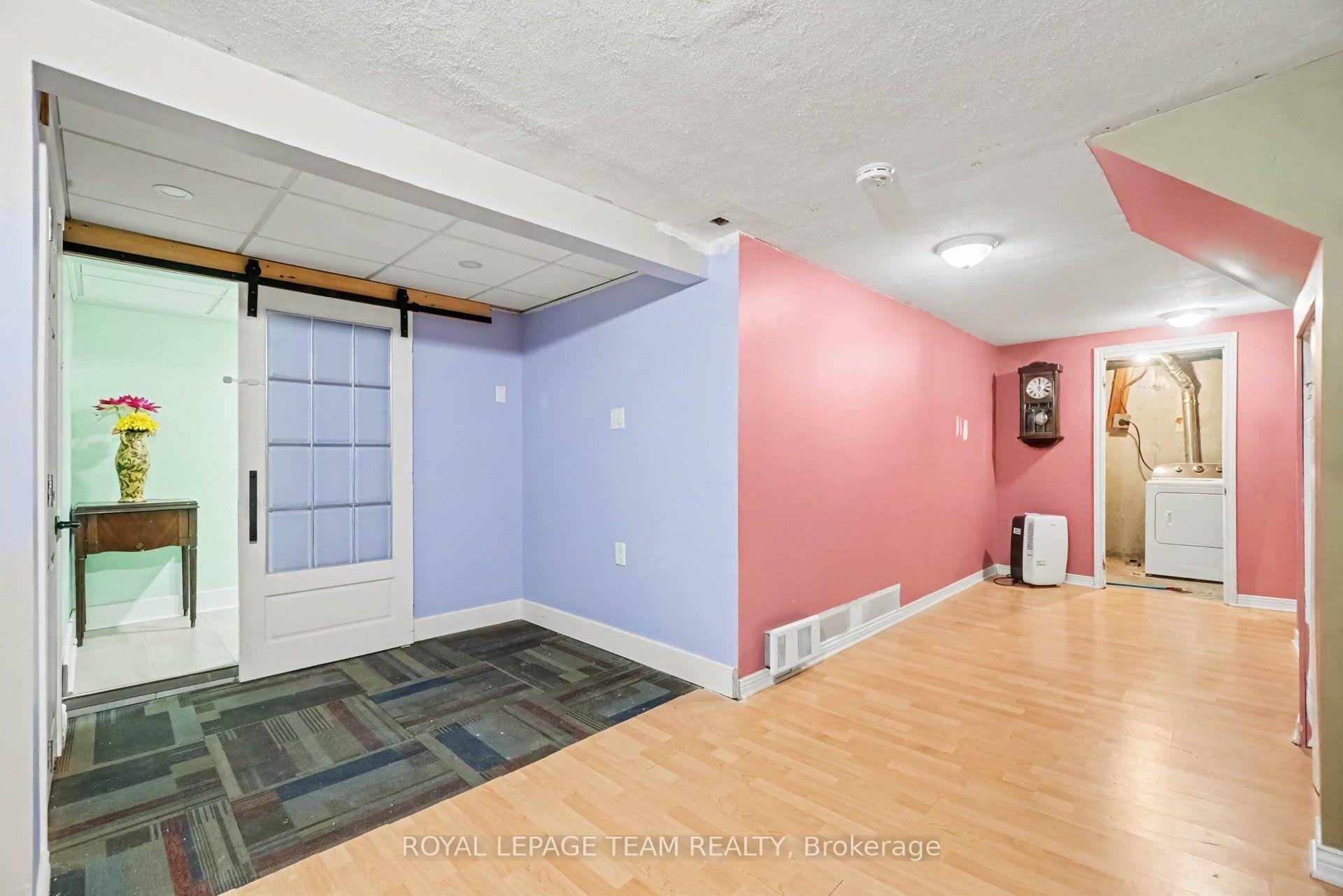 Photo 27 of Unit C, 8 Arnold Drive, Ottawa, Arbeatha Park — HOMEH