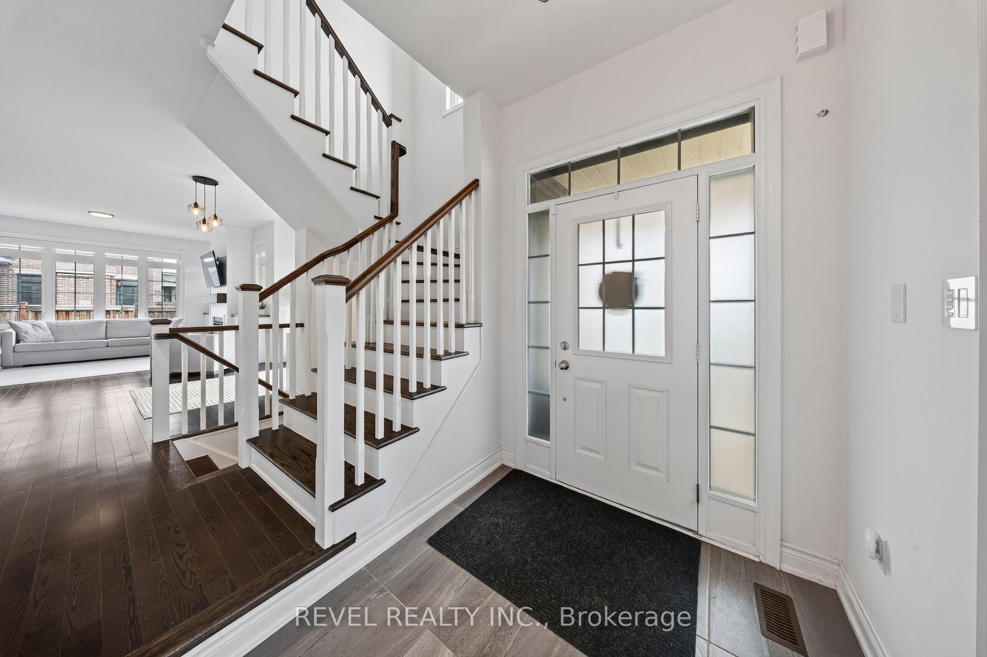 Photo 5 of 455 Ramsey Place, Milton, Ford — HOMEH