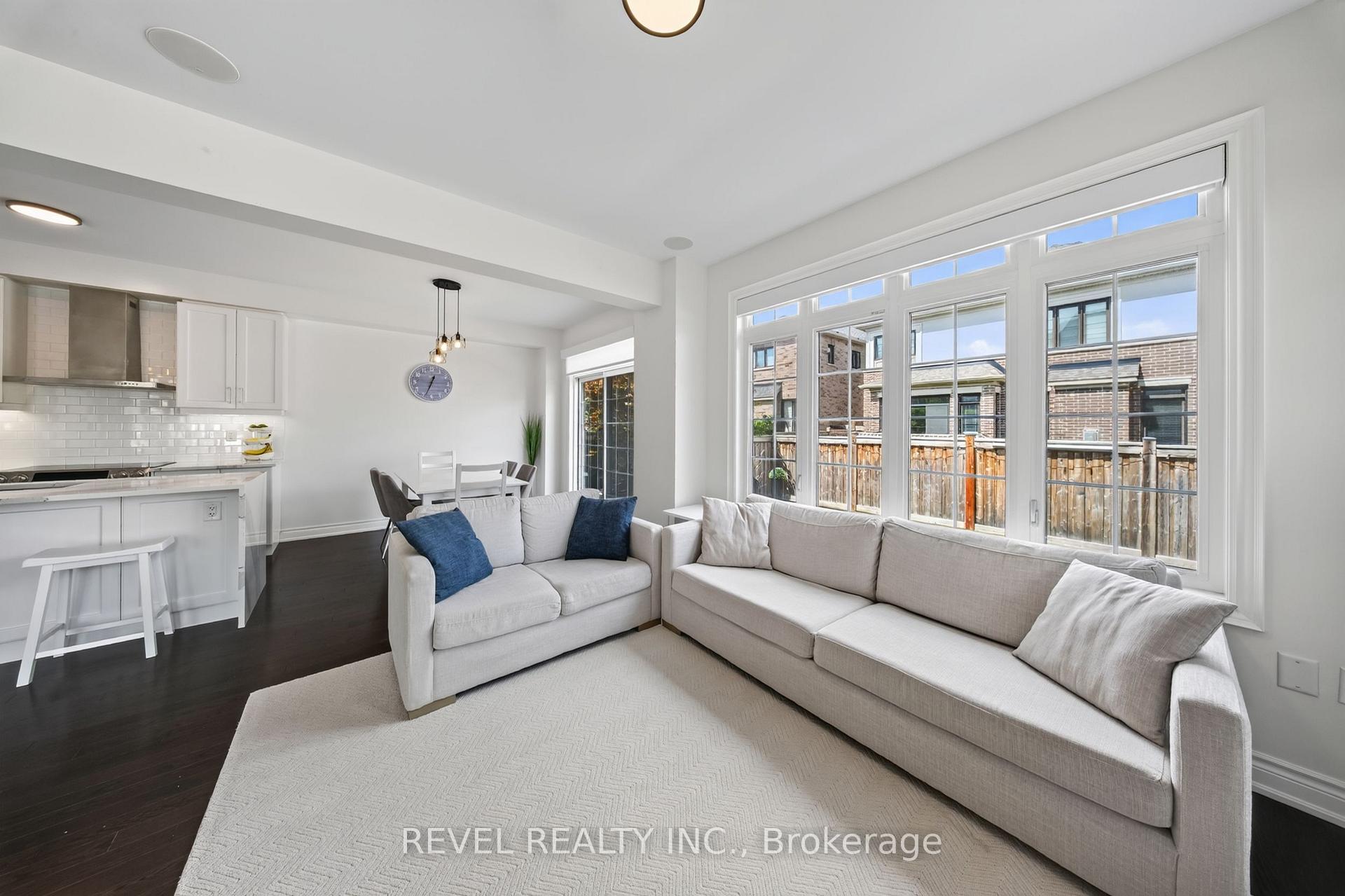 Photo 10 of 455 Ramsey Place, Milton, Ford — HOMEH
