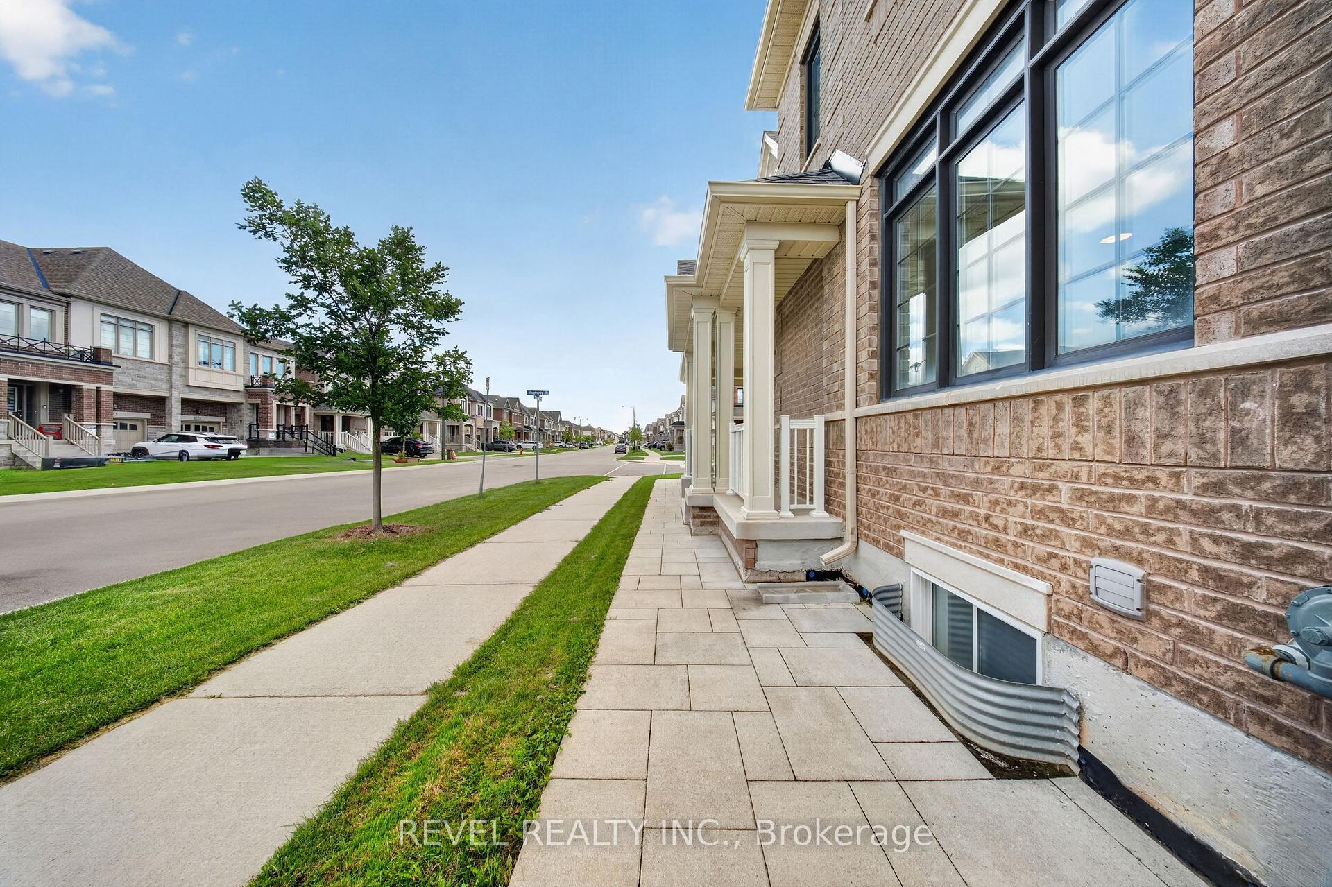 Photo 47 of 455 Ramsey Place, Milton, Ford — HOMEH
