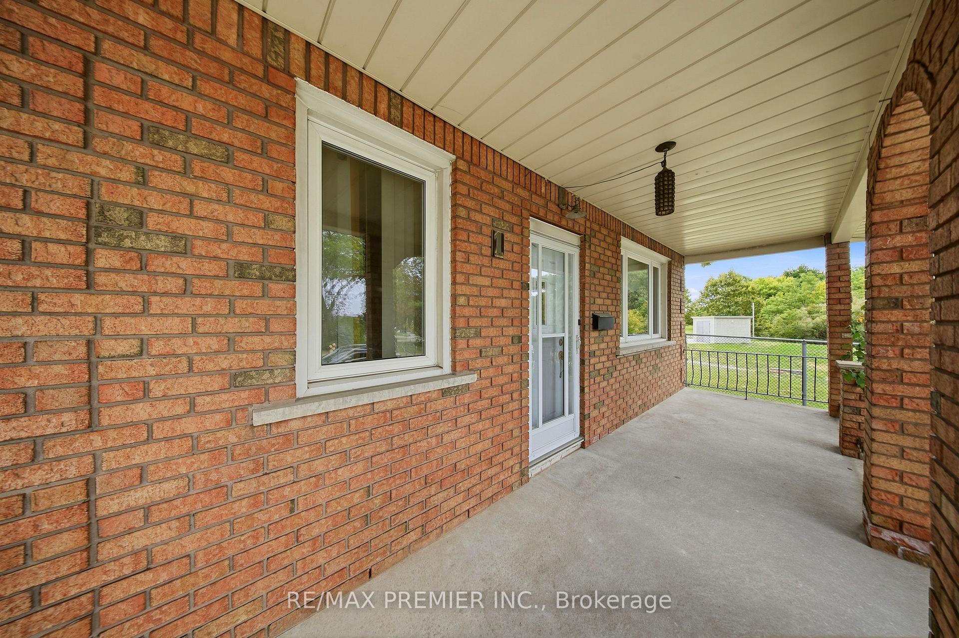 Photo 3 of 1 Mayo Drive, North York, Rustic — HOMEH