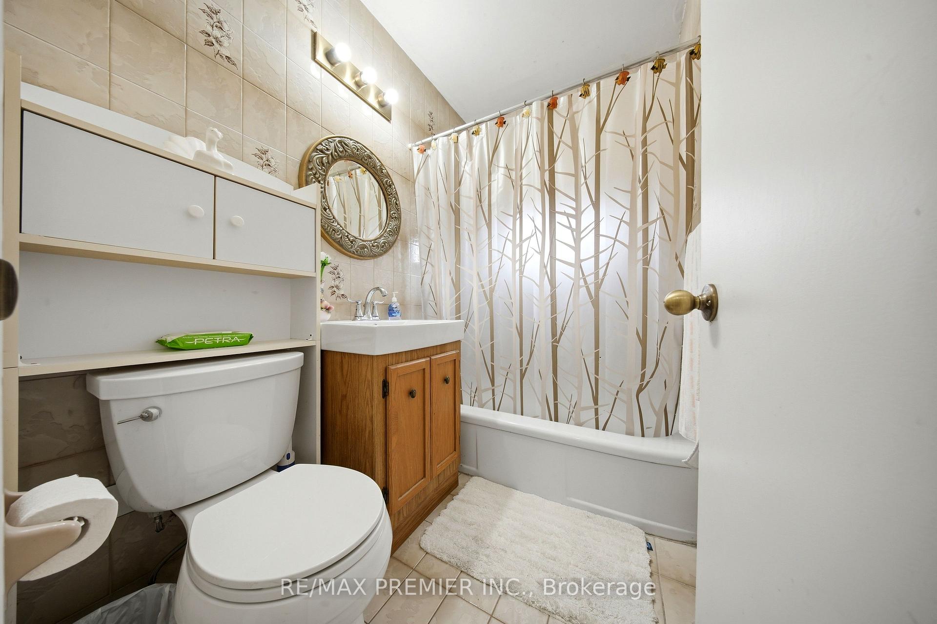 Photo 14 of 1 Mayo Drive, North York, Rustic — HOMEH