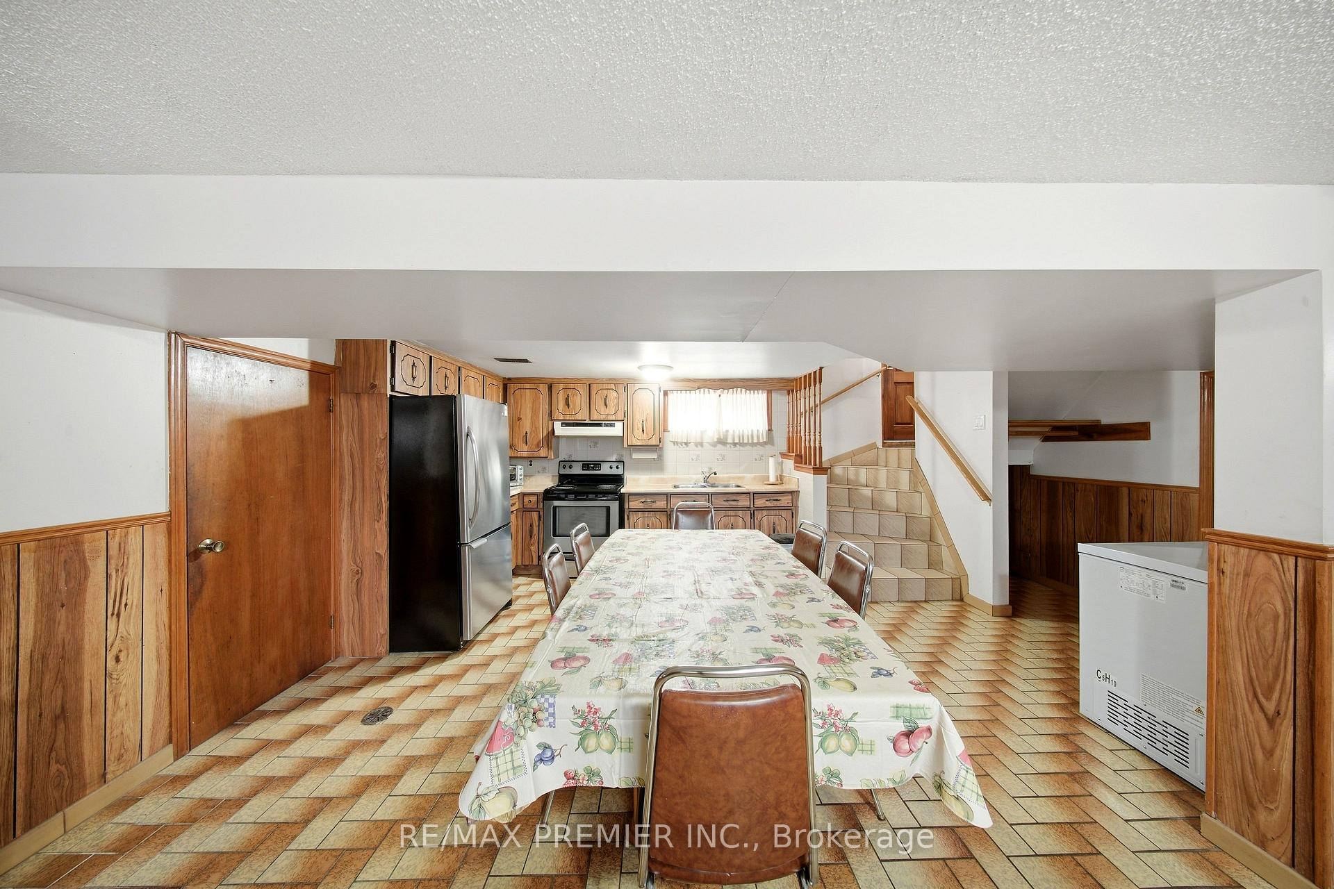 Photo 17 of 1 Mayo Drive, North York, Rustic — HOMEH