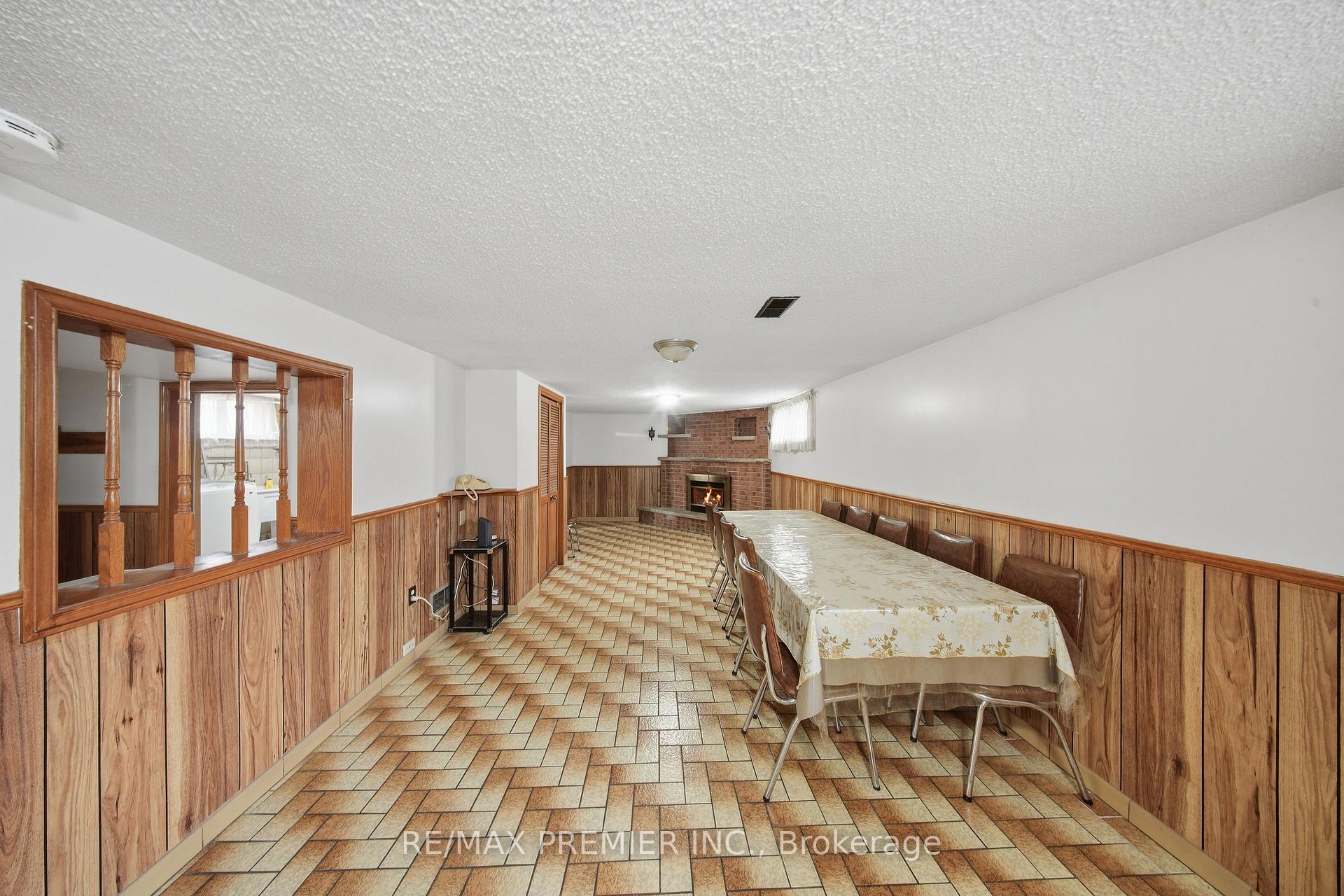 Photo 24 of 1 Mayo Drive, North York, Rustic — HOMEH