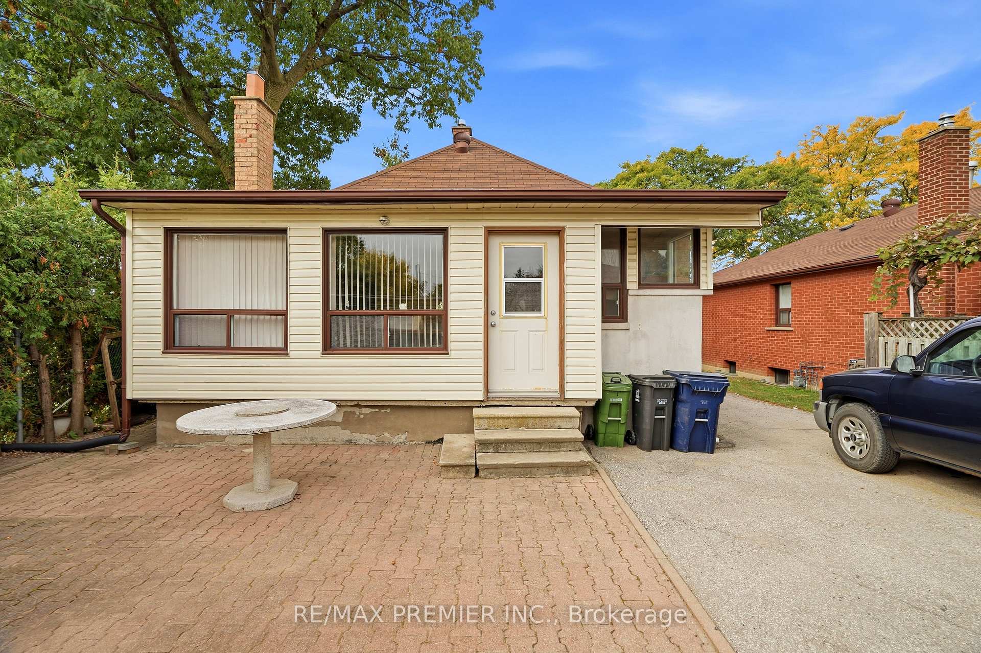 Photo 30 of 1 Mayo Drive, North York, Rustic — HOMEH