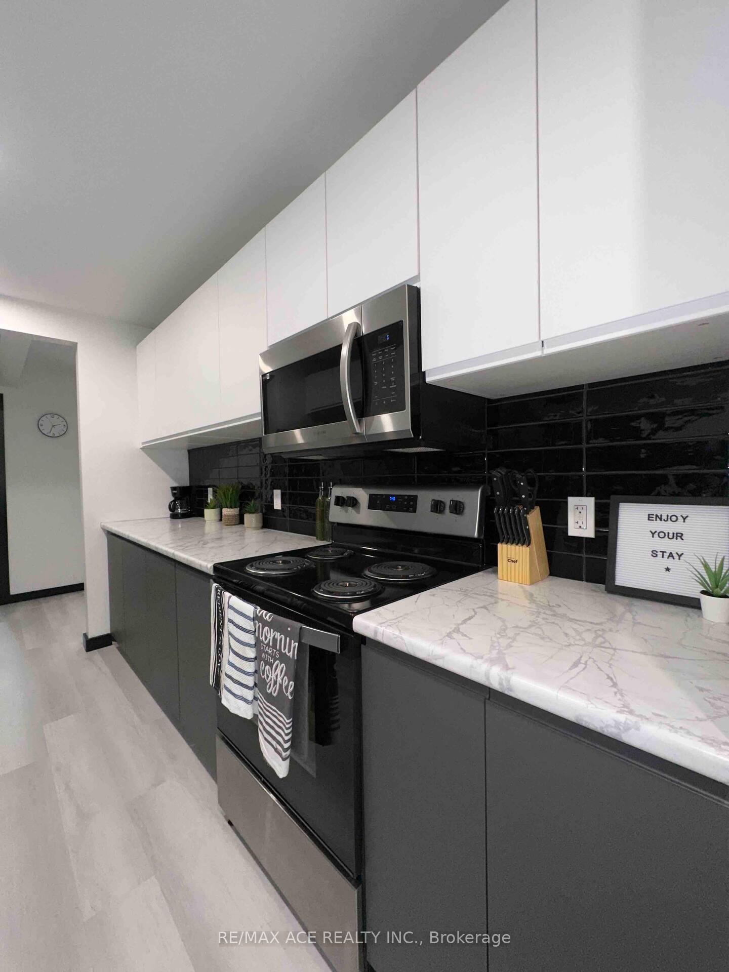 Photo 8 of Unit 2, 4985 Crysler Avenue, Niagara Falls, Downtown — HOMEH