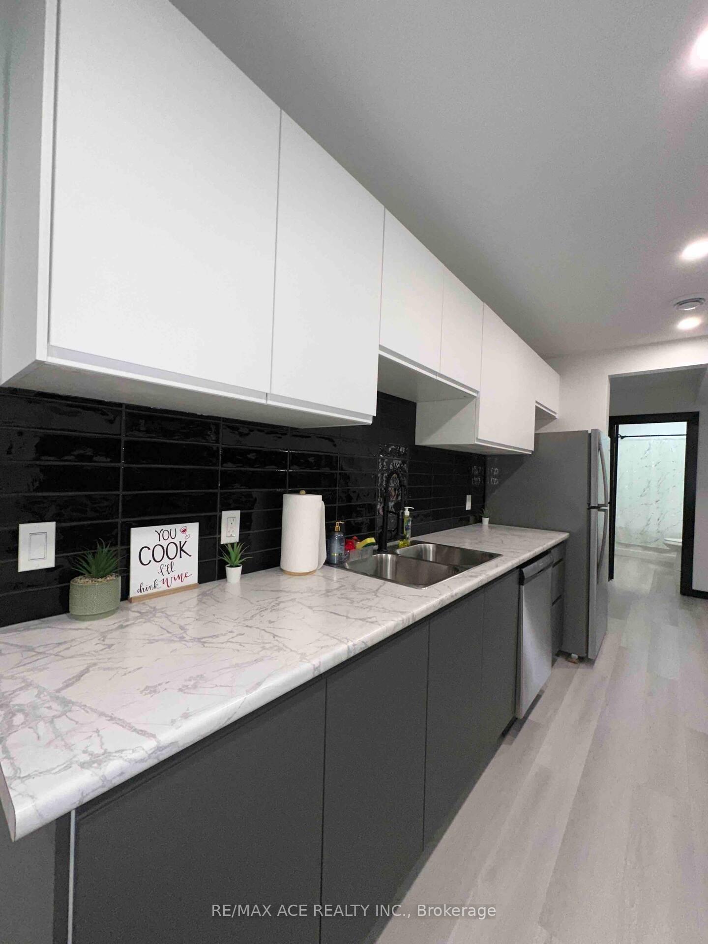Photo 11 of Unit 2, 4985 Crysler Avenue, Niagara Falls, Downtown — HOMEH