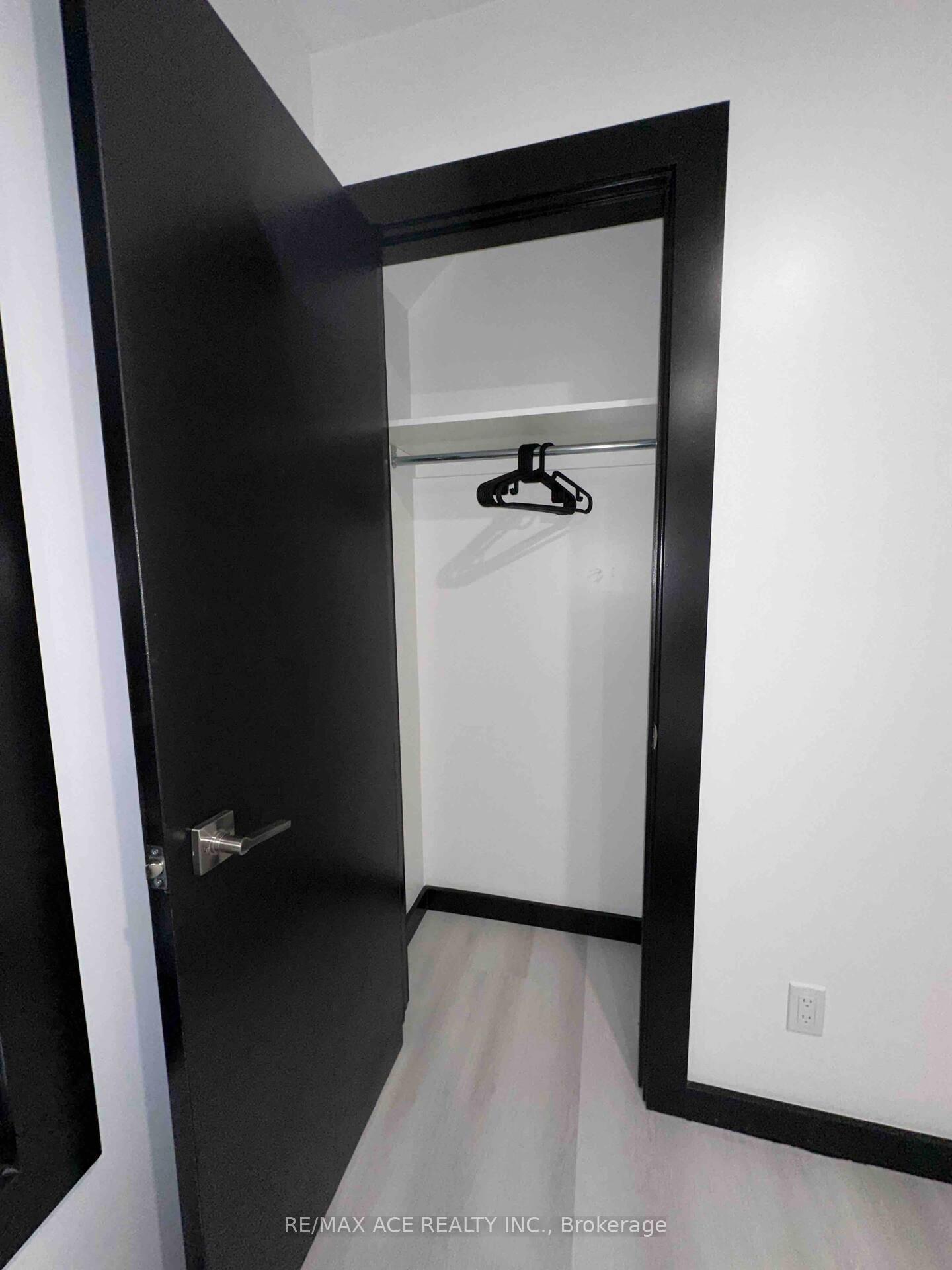 Photo 26 of Unit 2, 4985 Crysler Avenue, Niagara Falls, Downtown — HOMEH