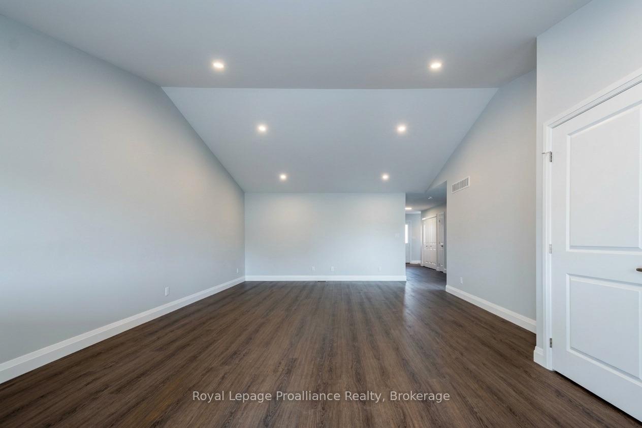 Photo 4 of 46 Mackenzie John Crescent, Brighton — HOMEH