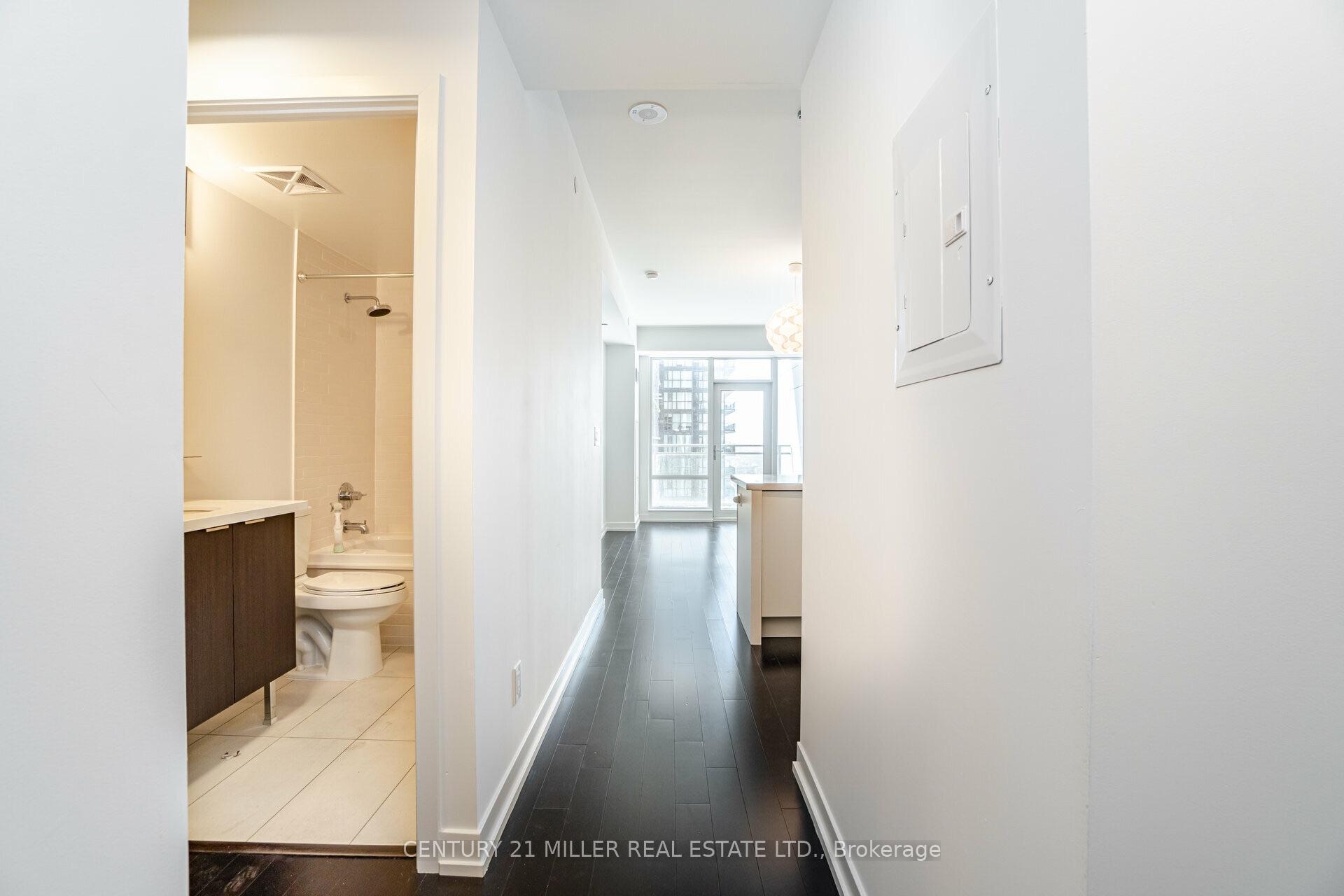 Photo 10 of Unit 3701, 21 Widmer Street, Toronto, Waterfront Communities — HOMEH