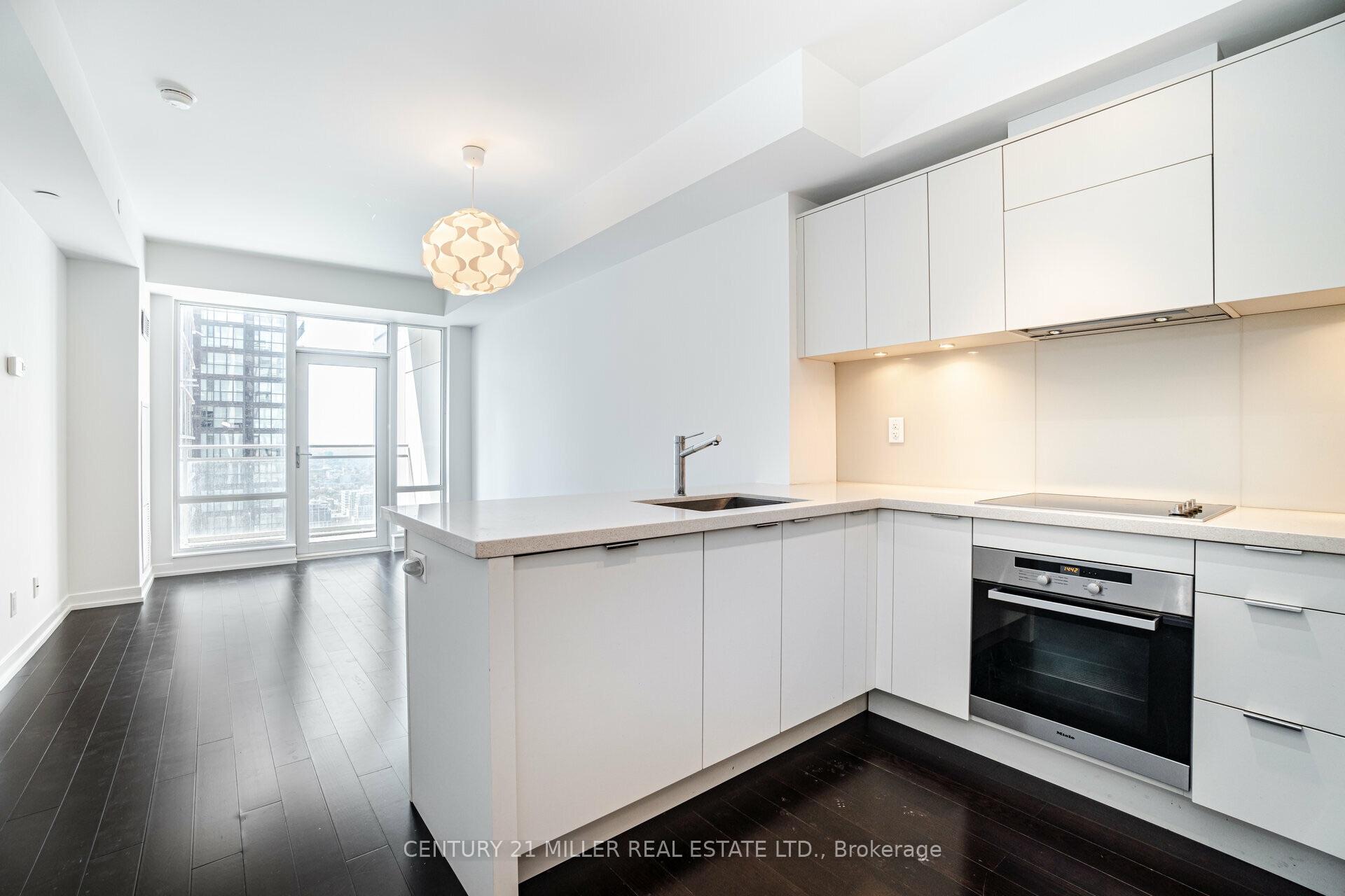 Photo 11 of Unit 3701, 21 Widmer Street, Toronto, Waterfront Communities — HOMEH