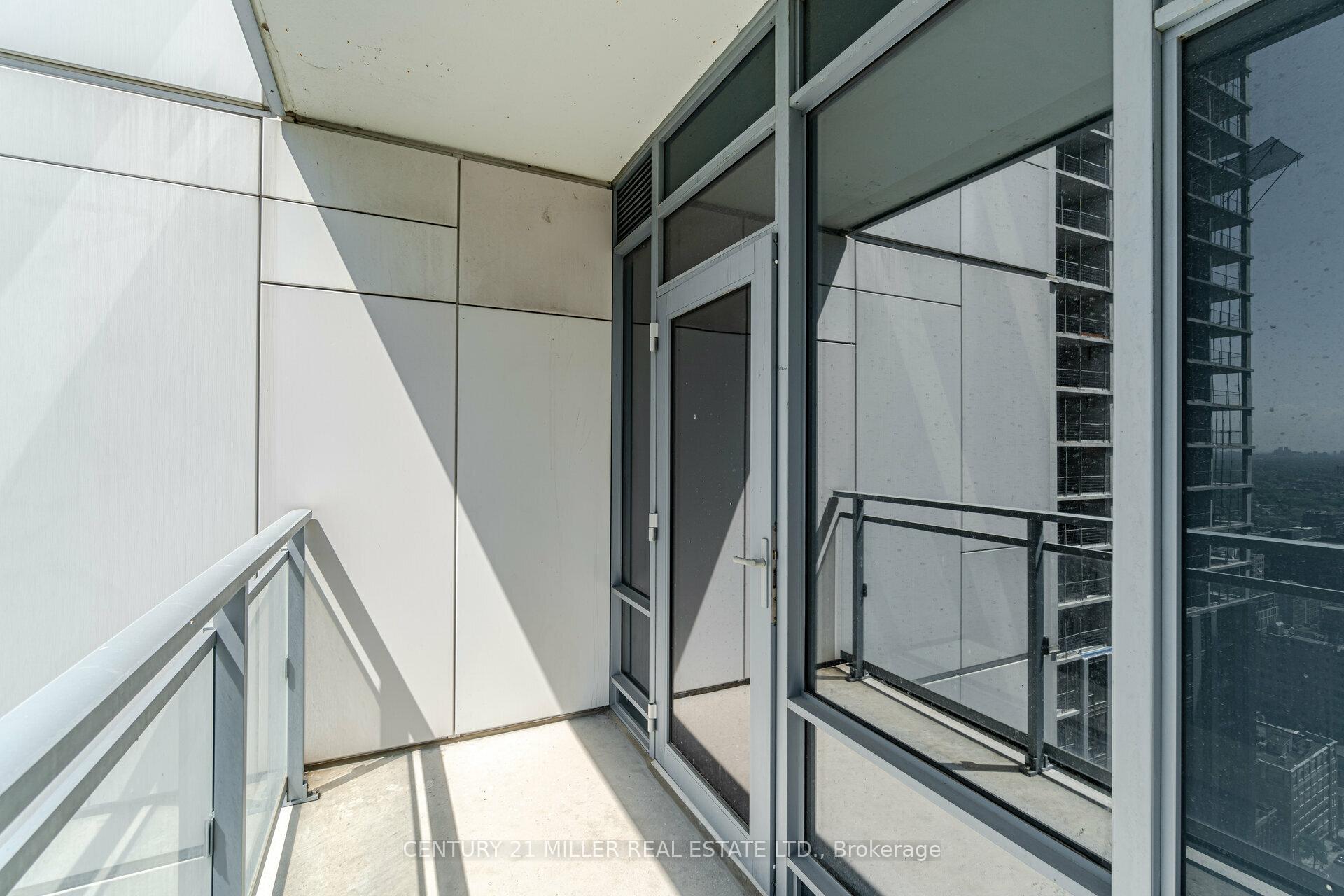 Photo 26 of Unit 3701, 21 Widmer Street, Toronto, Waterfront Communities — HOMEH